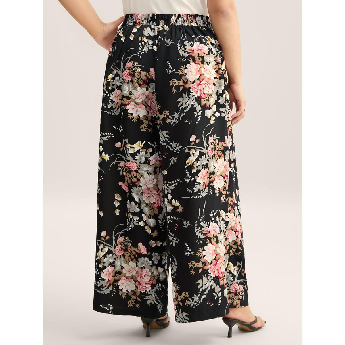 Plus Size Floral Print Pockets Wide-Leg Pants Women BlackFlower Romantic Wide Leg Mid Rise Elegant Pants BloomChic 30/6X Product Image