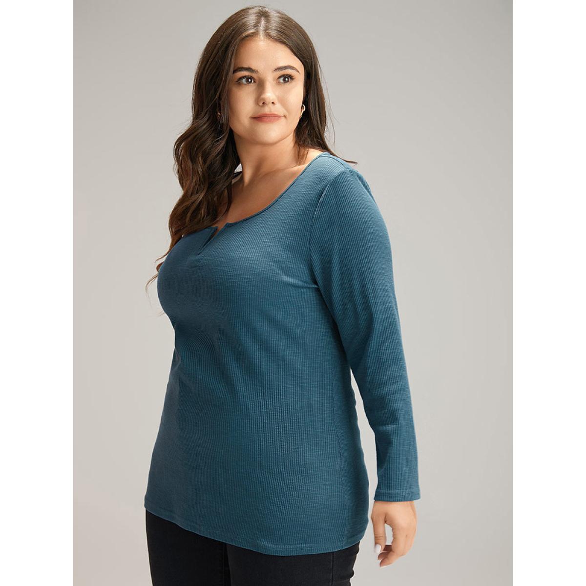 Plus Size Plain Slightly Stretchy Notched T-shirt Cyan Women Casual Plain Plain Notched collar Dailywear T-shirts BloomChic 26/4X Product Image