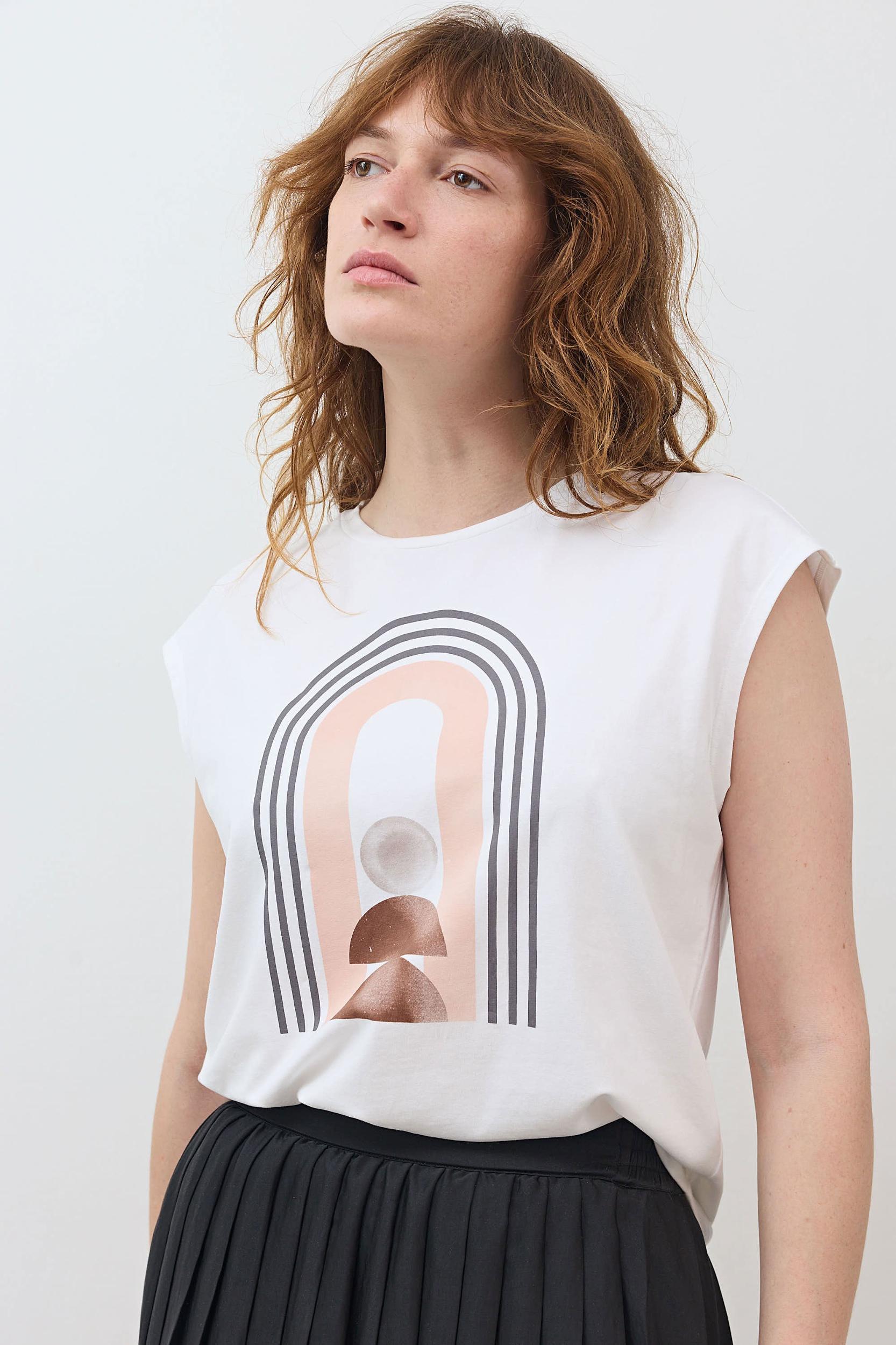 The Graphic Tuck-In Tee Product Image