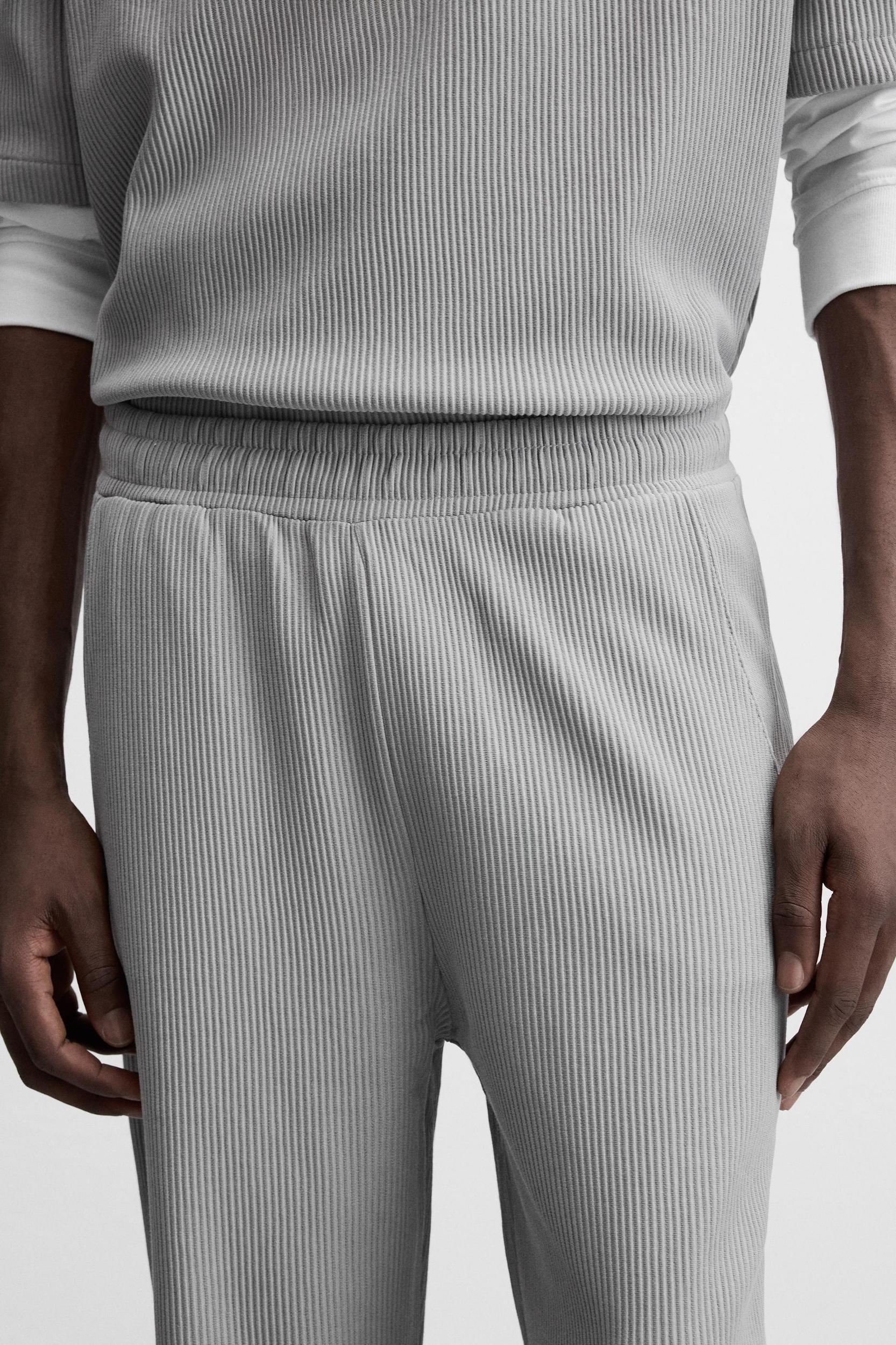 TEXTURED JOGGER PANTS Product Image