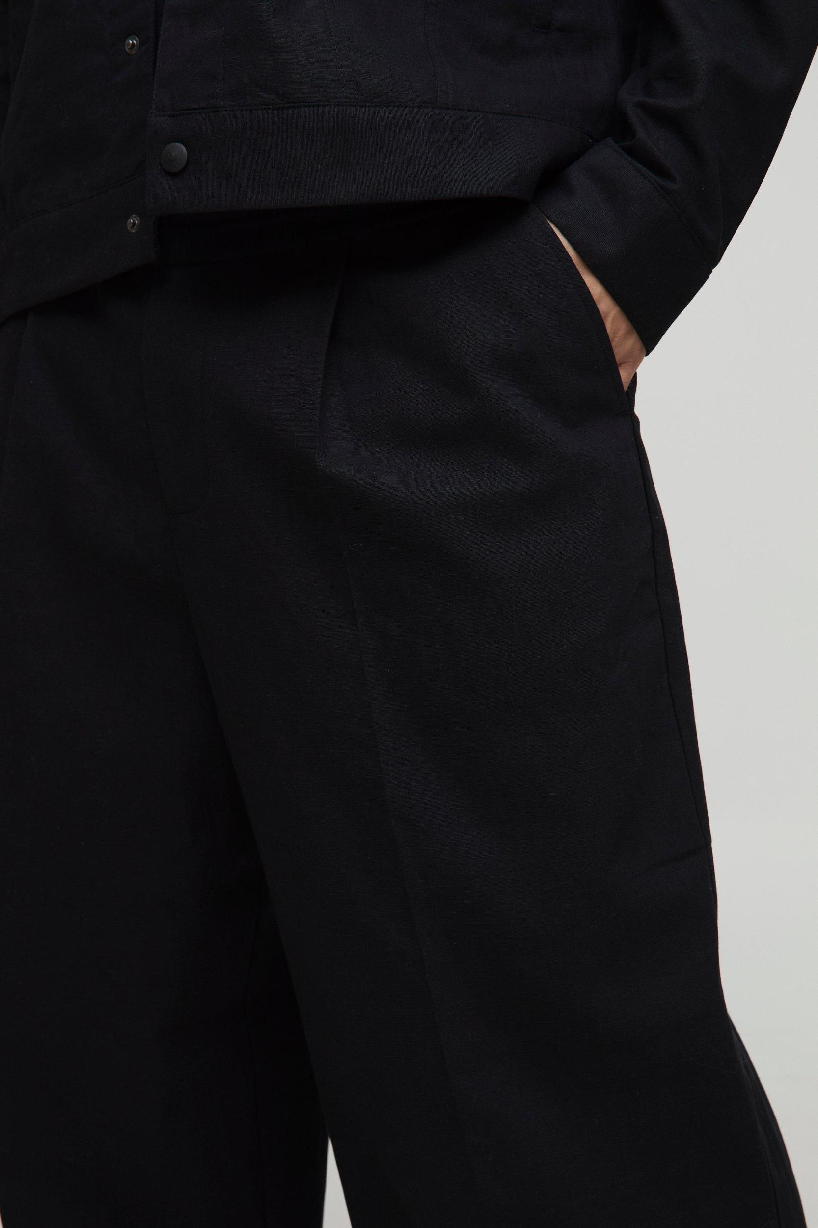 Wide Leg Pleat Front Linen Blend Fixed Waist Trouser | boohooMAN USA Product Image