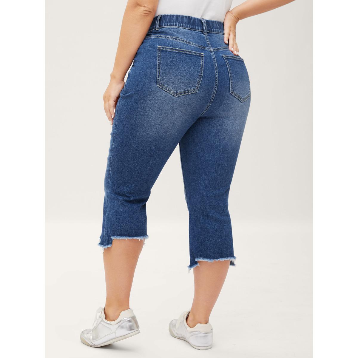 Plus Size Pull-On Frayed Capri Hem Jeans Women Midblue Leisure Medium stretch Slanted pocket Jeans BloomChic 30/6X Product Image
