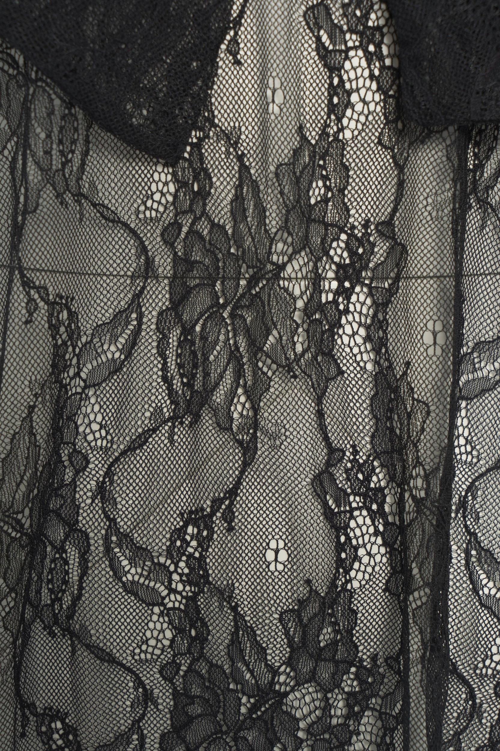 Lace blouse with bow collar Product Image