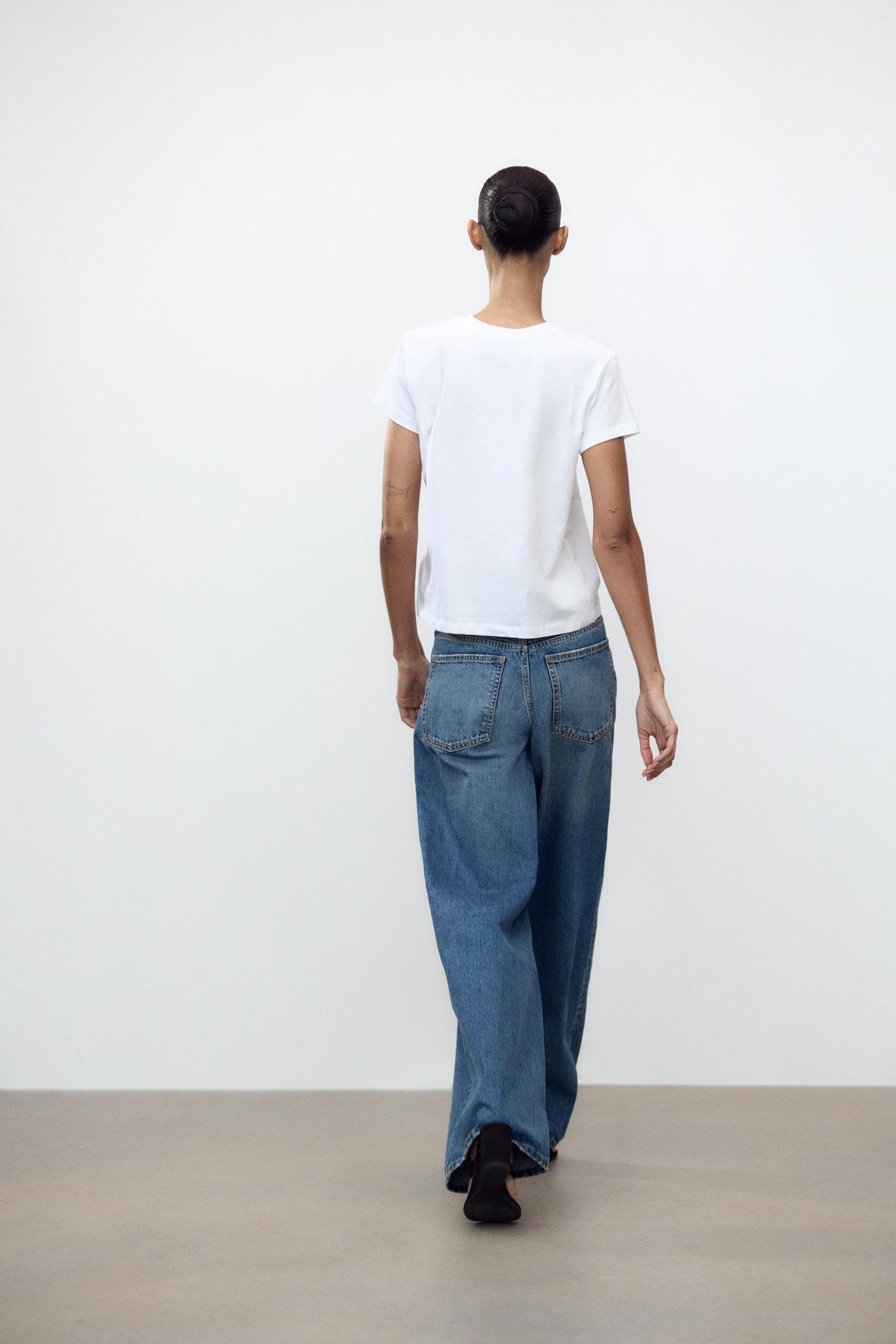 TEXT T-SHIRT Product Image