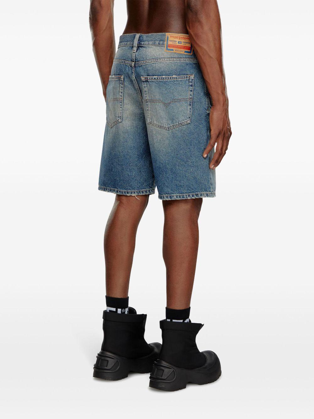 straight-leg denim shorts  Product Image