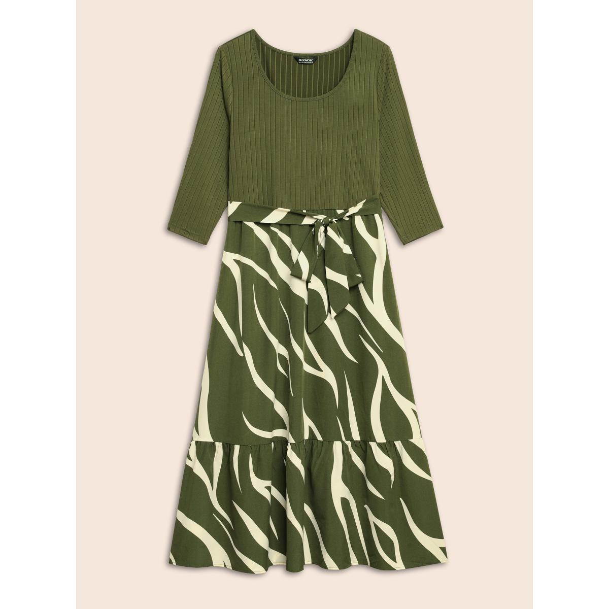 Plus Size Geometric Texture Patchwork Belted Dress ArmyGreen Women Elegant Texture Round Neck Elbow-length sleeve Curvy BloomChic 28/5X Product Image