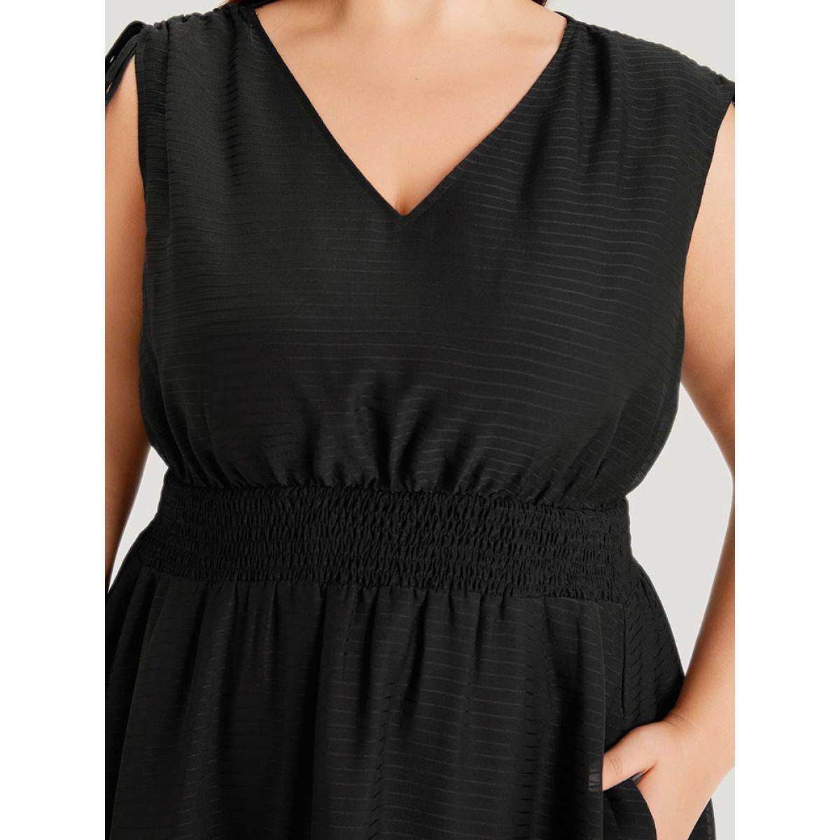 Plus Size Plain Shirred V Neck Pocket Drawstring Sleeveless Dress Black Women Elegant Texture V-neck Sleeveless Curvy Midi Dress BloomChic 14-16/1X Product Image