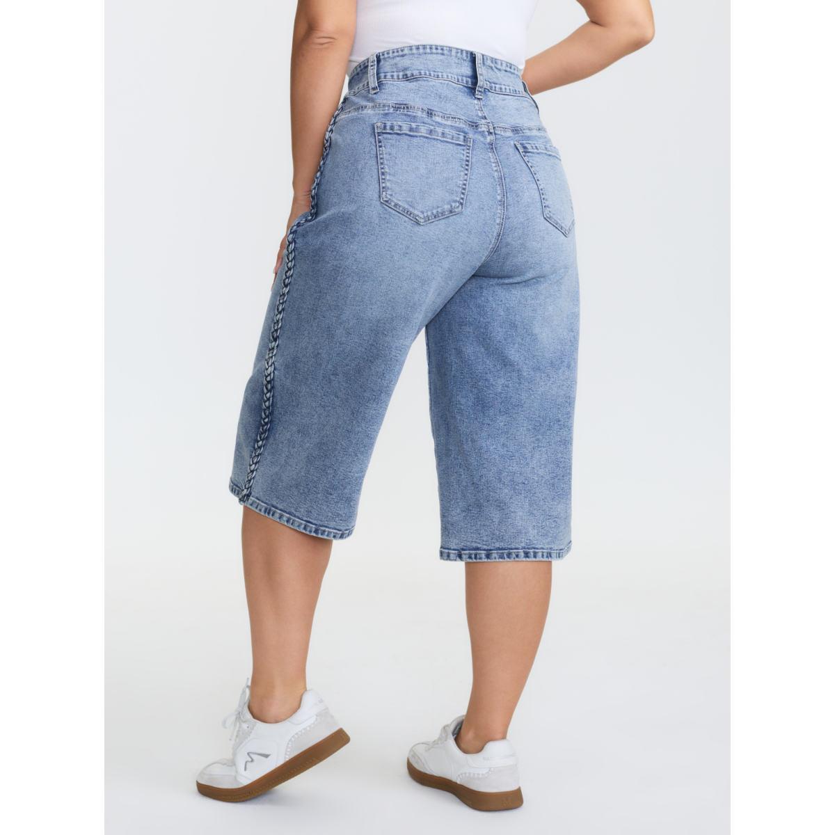 Plus Size Classic Cut Wide-Leg Crop Jeans Women Midblue Leisure High stretch Slanted pocket Jeans BloomChic 14/1X Product Image