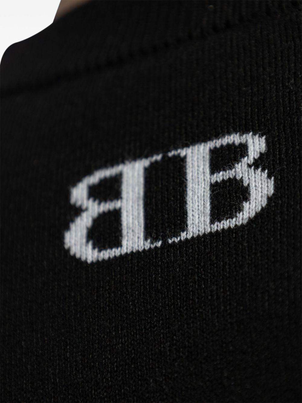 logo sweater Product Image