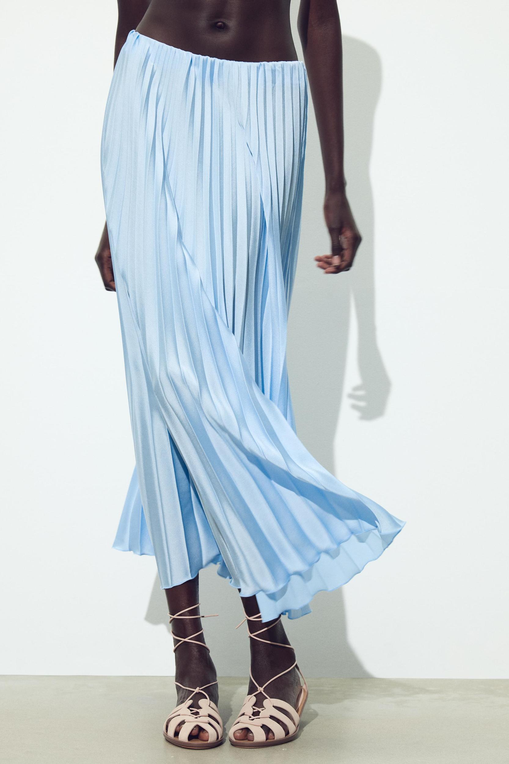 PLEATED MIDI SKIRT Product Image