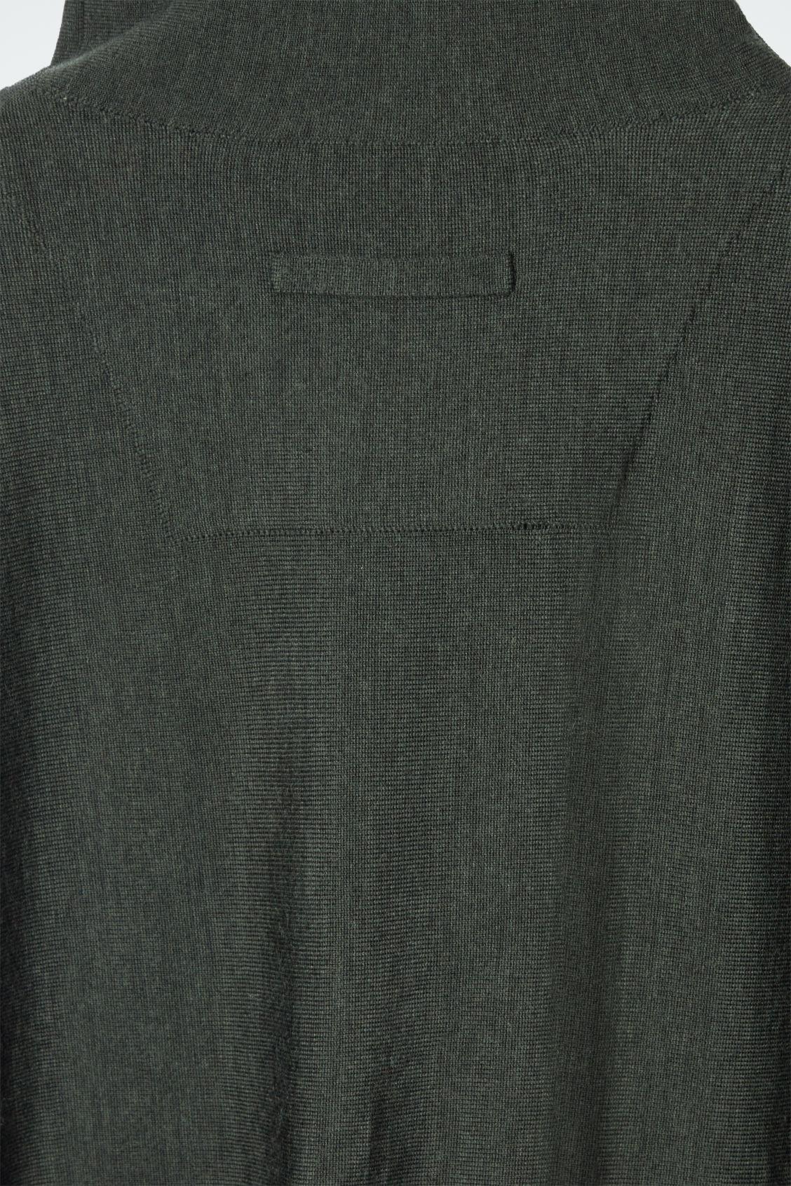 THE FUNNEL-NECK MERINO WOOL SWEATER Product Image