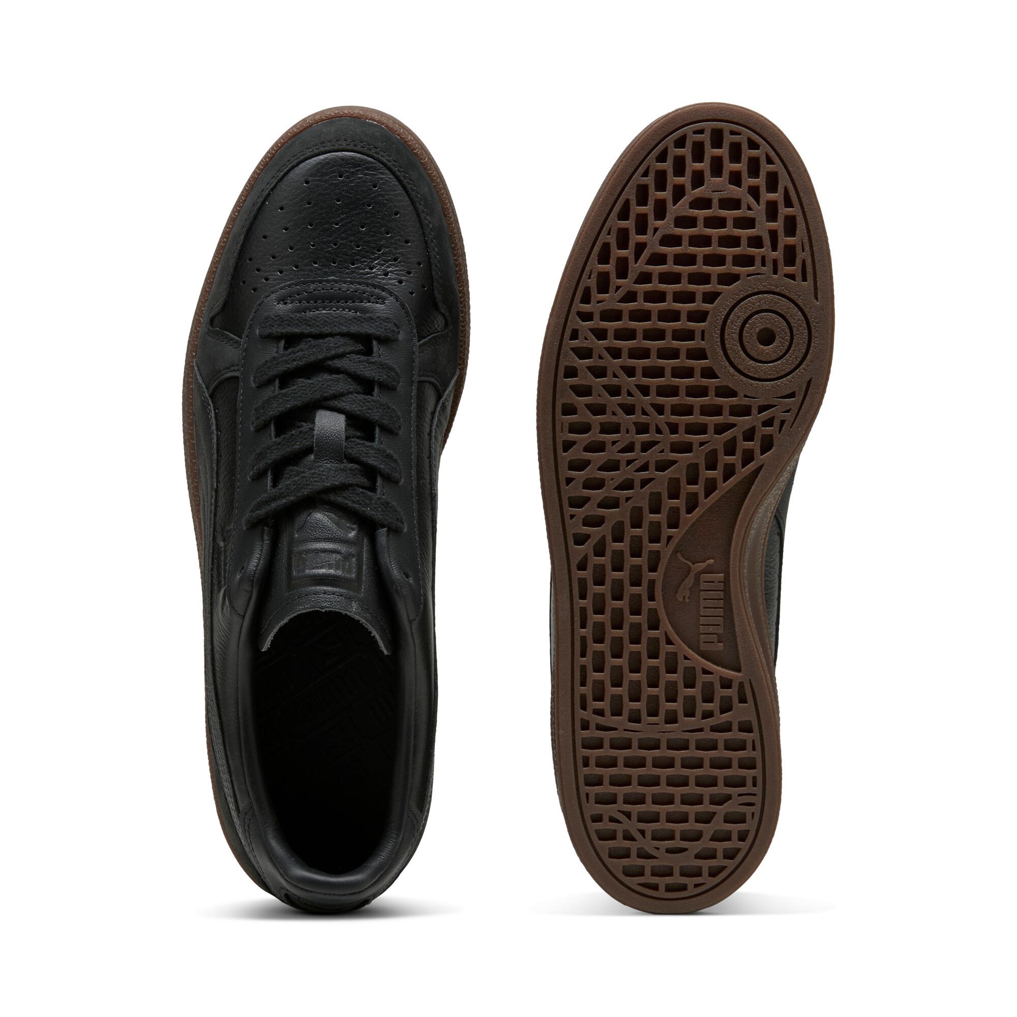 Indoor OG Men's Sneakers Product Image