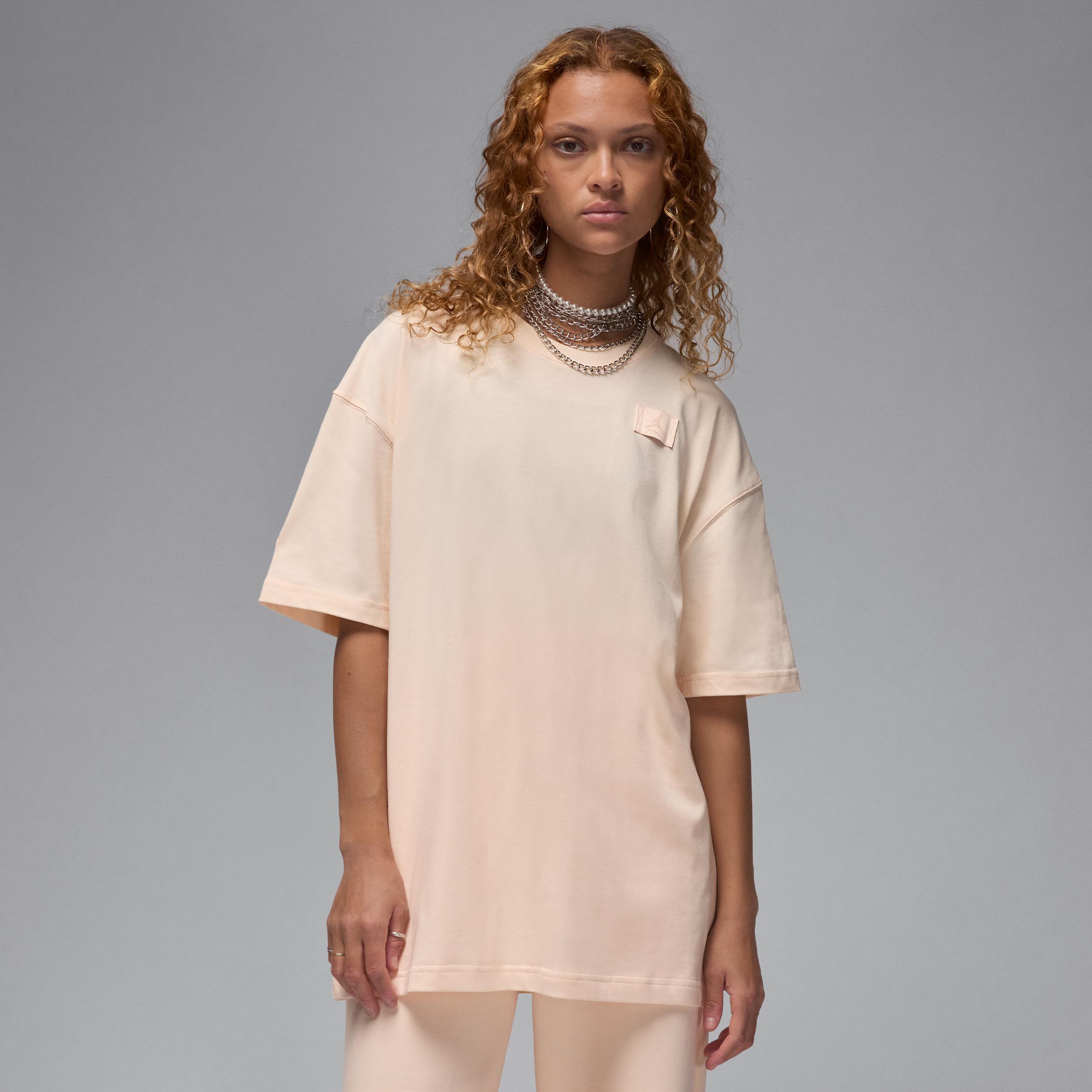 Women's Jordan Flight Essentials Oversized T-Shirt Product Image