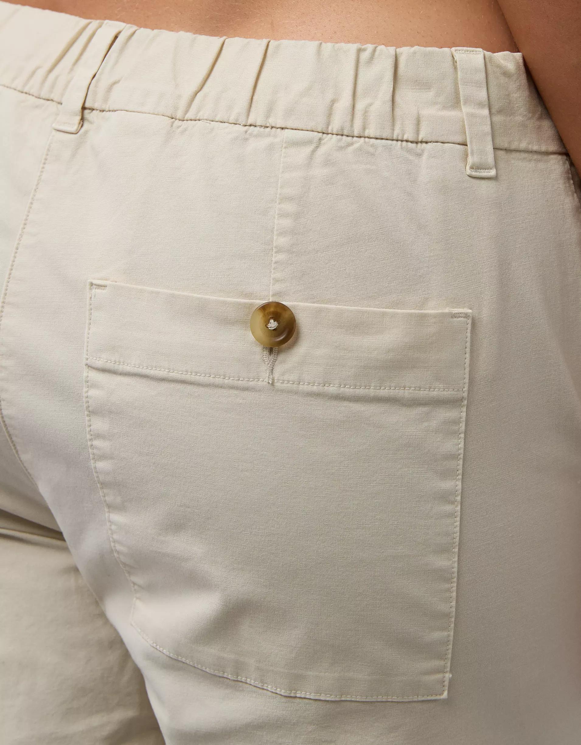 AE Stretch Stovepipe Khaki Pant Product Image