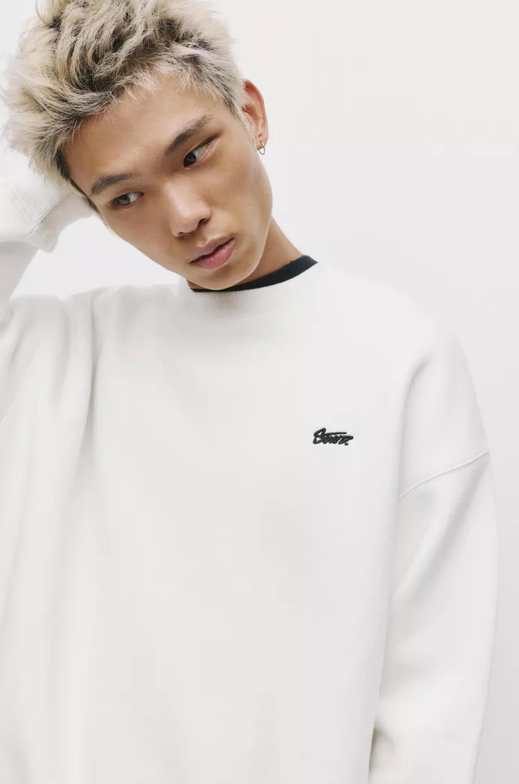 Round neck STWD sweatshirt Product Image