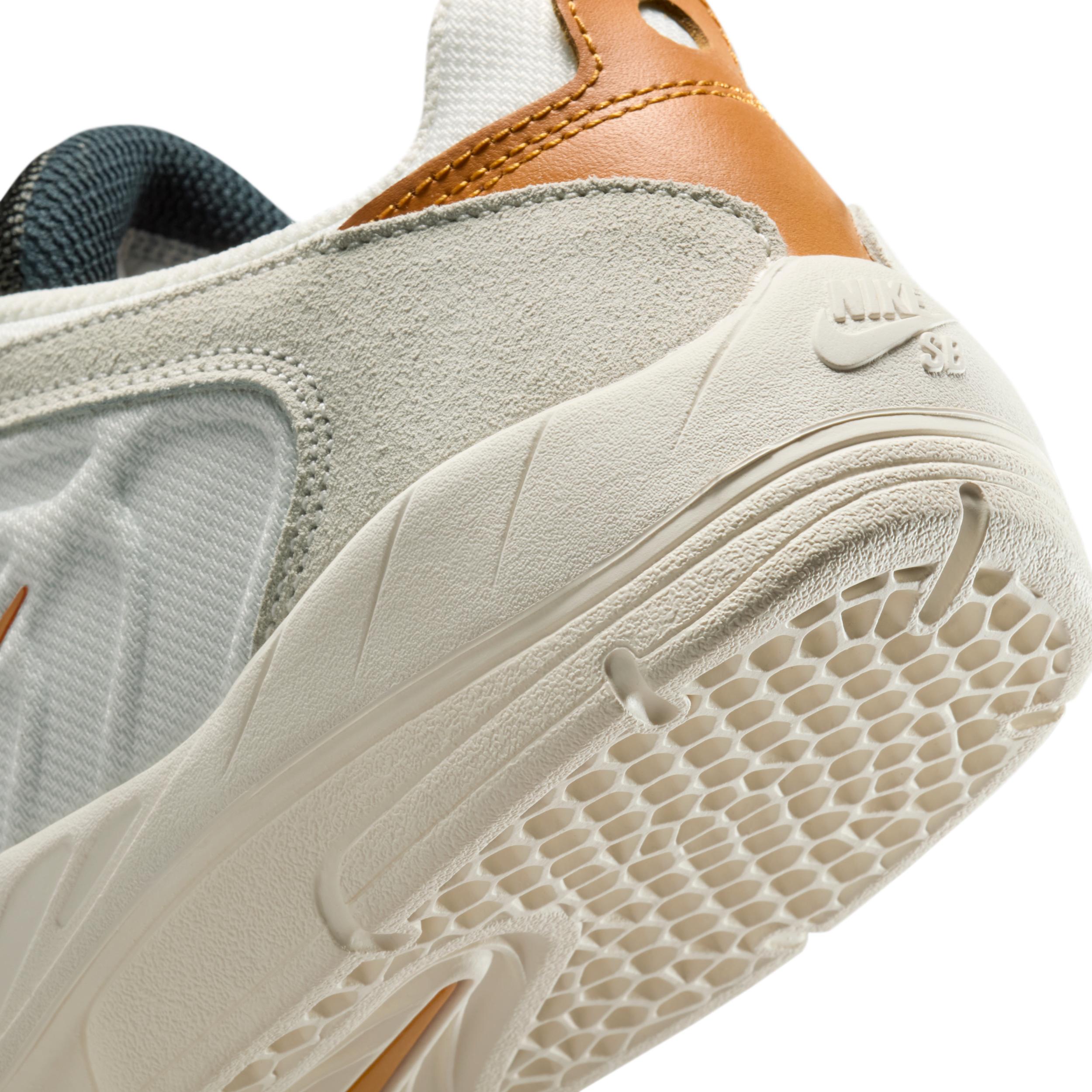 Men's Nike SB Vertebrae Shoes Product Image