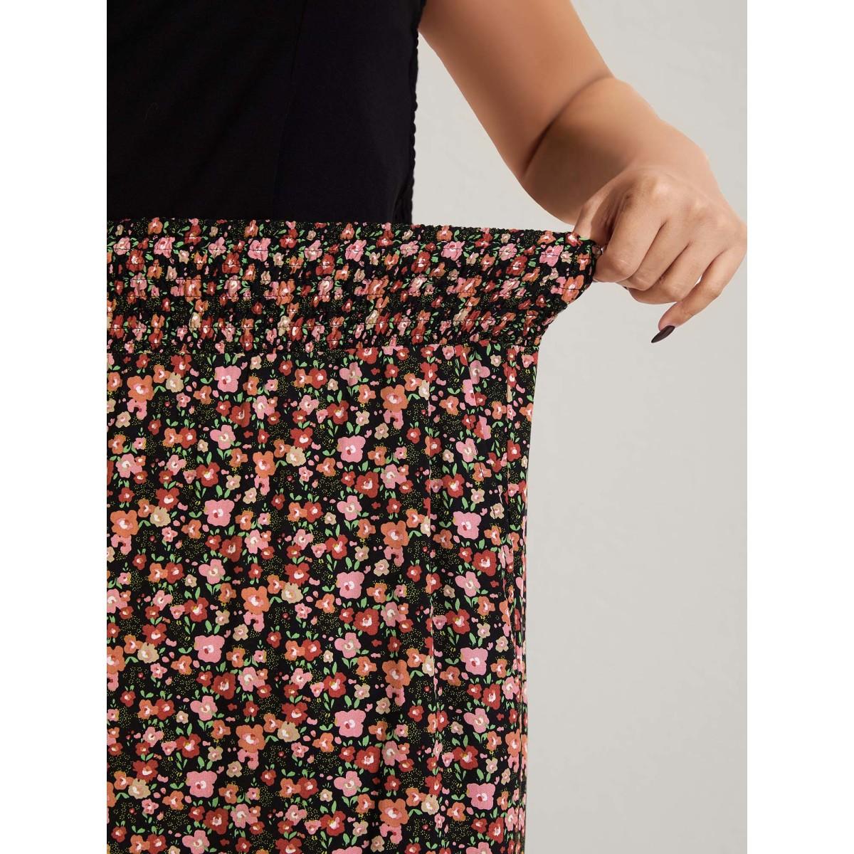 Plus Size Shirred Waist Ditsy Floral Wide-Leg Pants Women BlackFlower Boho Wide Leg Mid Rise Vacation Pants BloomChic 28/5X Product Image