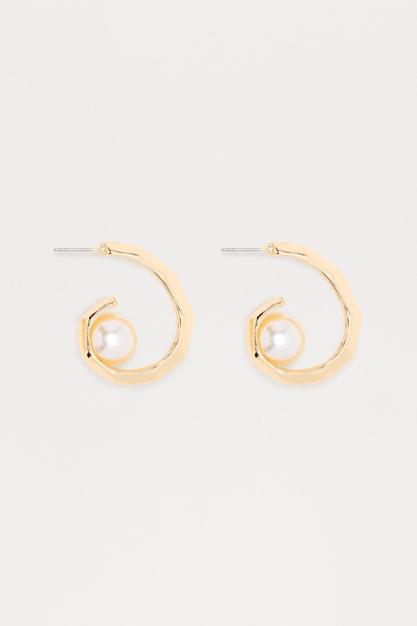 Pearl-fect Moments Drop Earrings - Gold Female Product Image