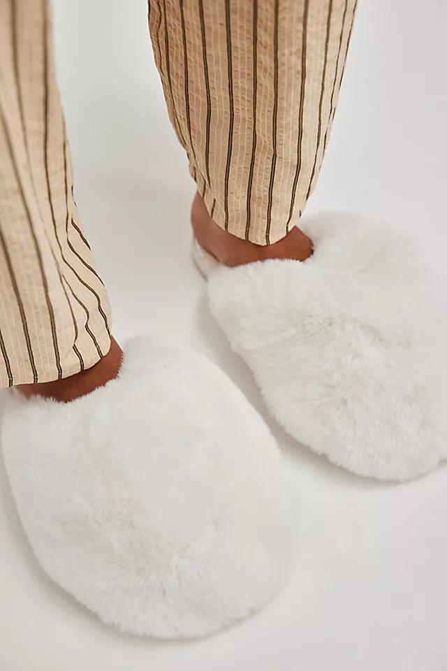 Snowball Slippers Product Image