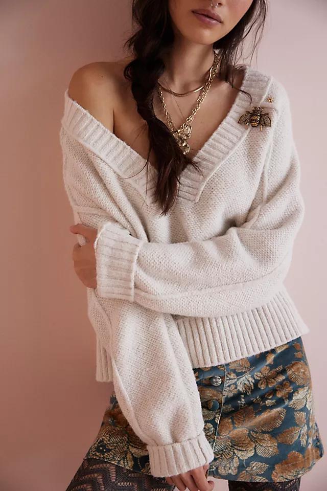 Rhea V-Neck Pullover Product Image