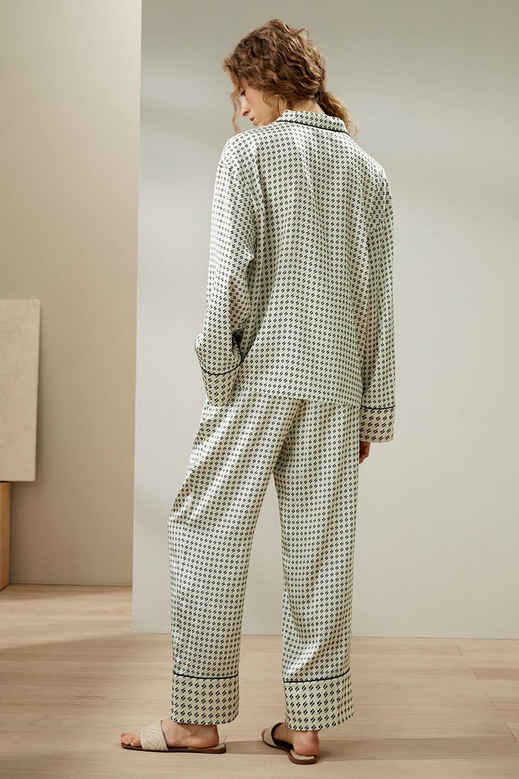Pena Pajamas Set Product Image