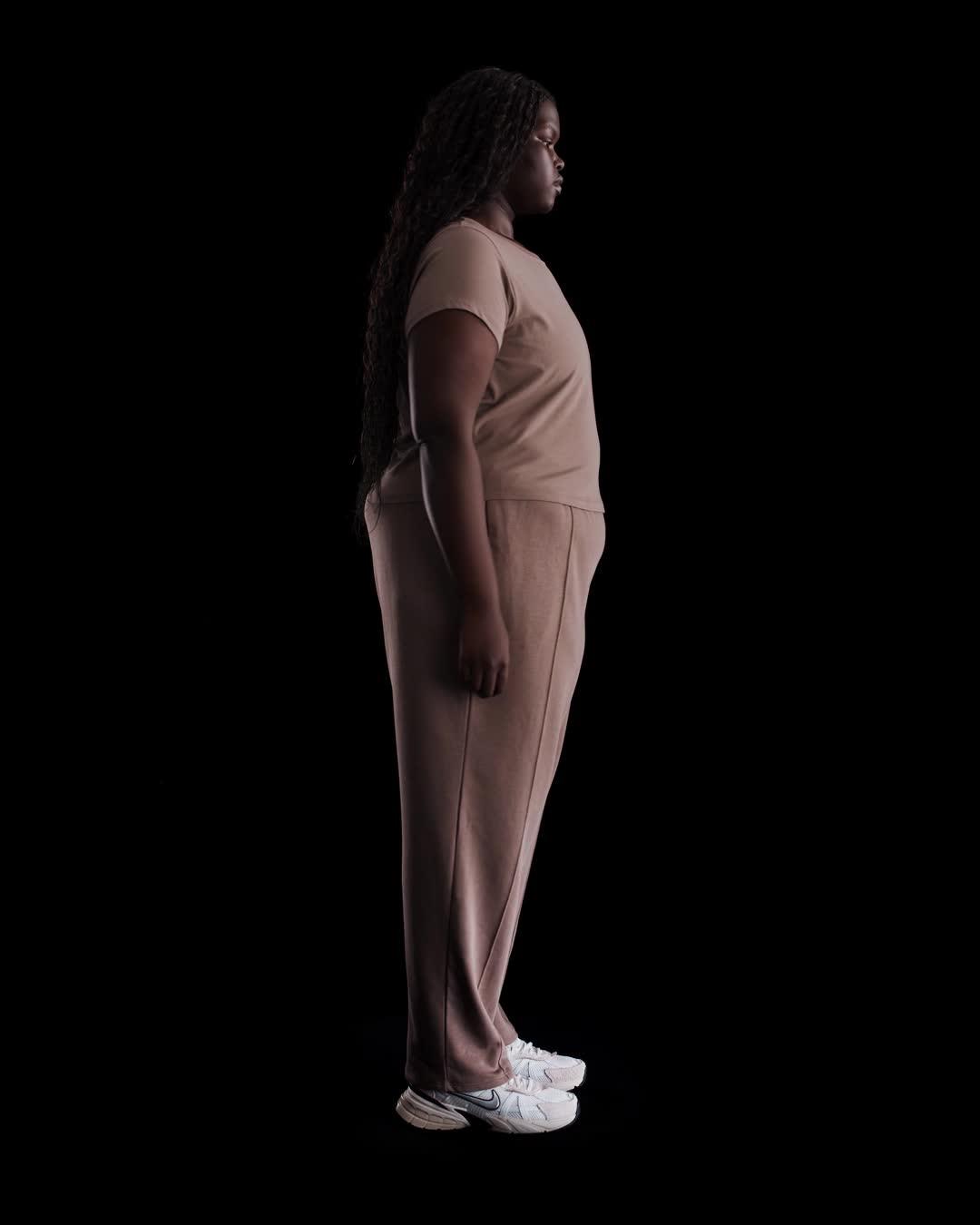 Womens Nike Sportswear Chill Terry Mid-Rise French Terry Open-Hem Sweatpants (Plus Size) | HF6460-233 Product Image