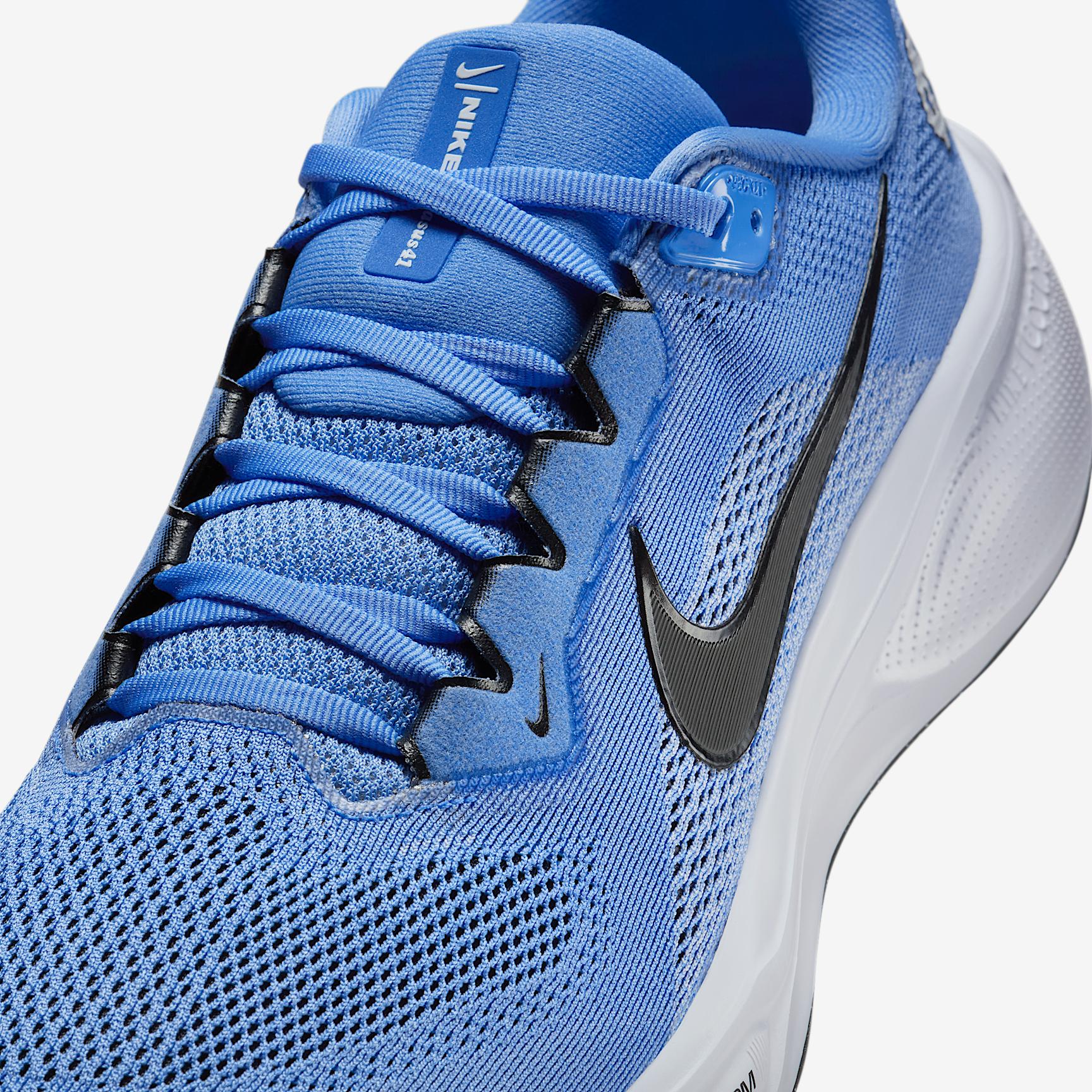 UNC Pegasus 41 Men's Nike College Road Running Shoes Product Image
