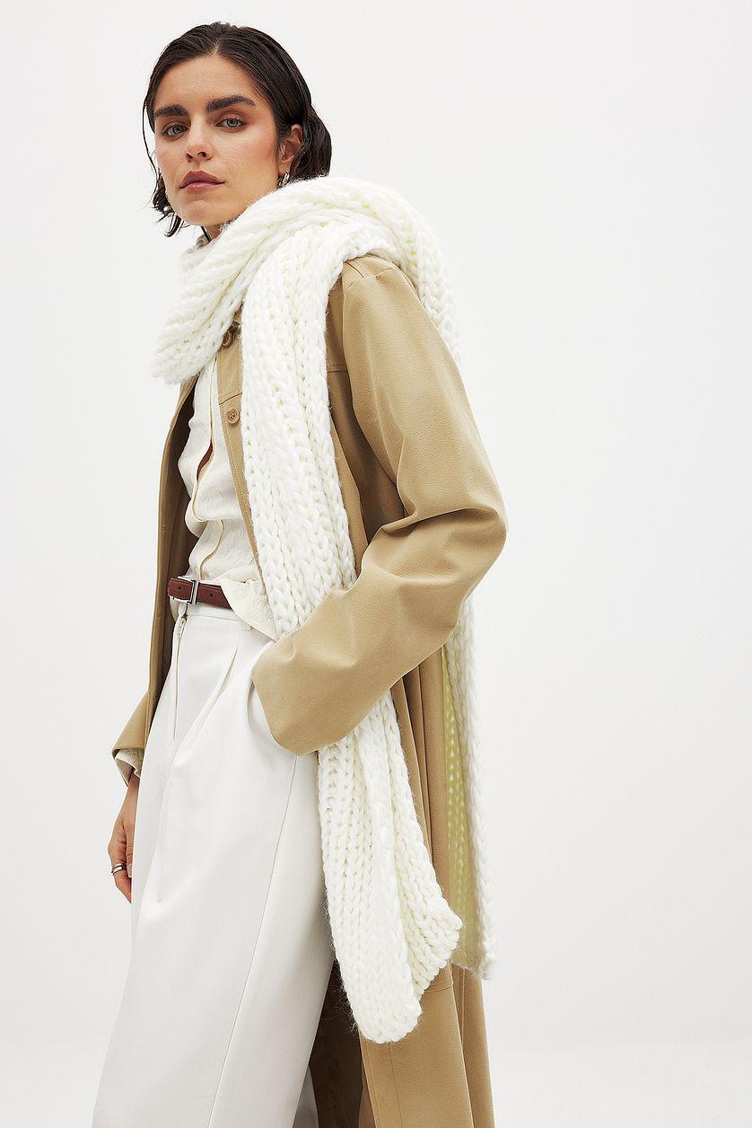 Ultra Chunky Knitted Scarf Product Image