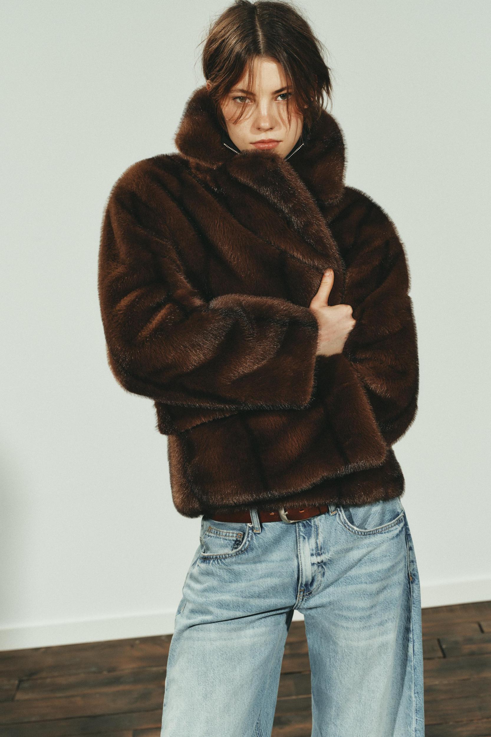 SHORT FAUX FUR COAT Product Image