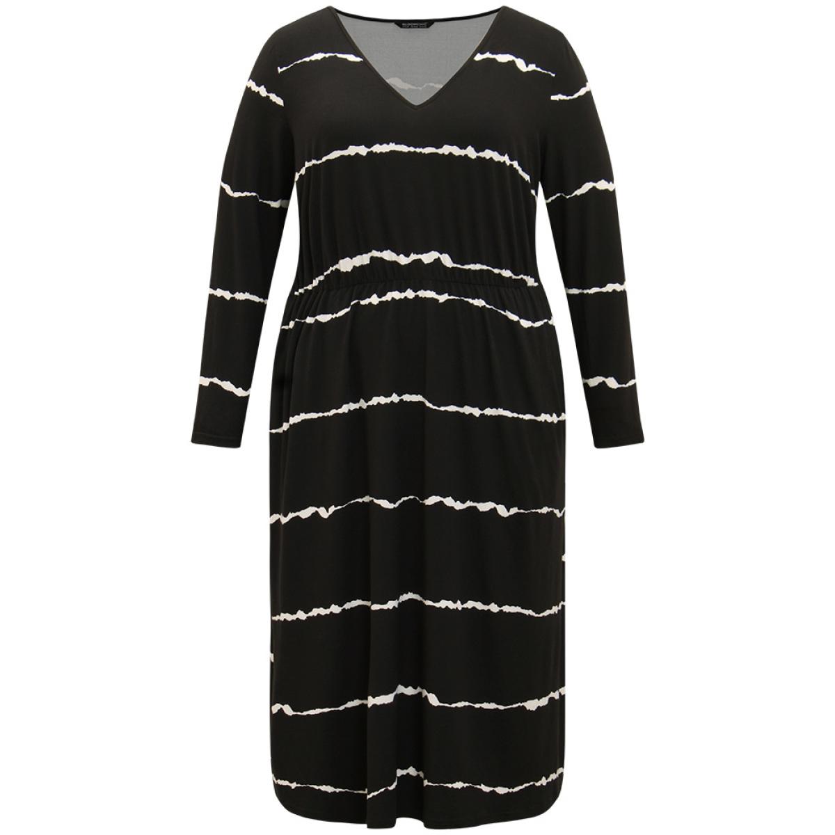 Plus Size Striped Print V Neck Elastic Waist Dress Black Women Casual Elastic Waist V-neck Long Sleeve Curvy Midi Dress BloomChic 26/4X Product Image