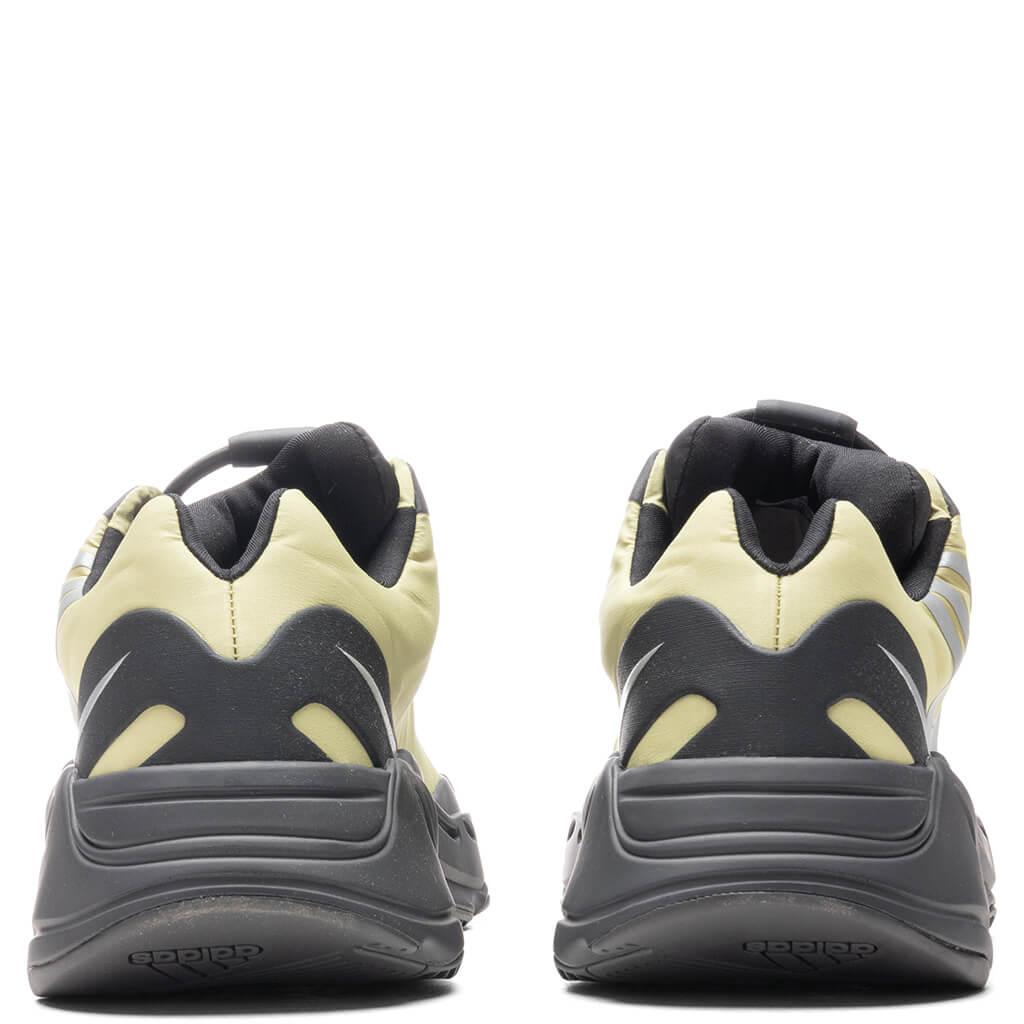 Yeezy 700 MNVN - Resin Male Product Image