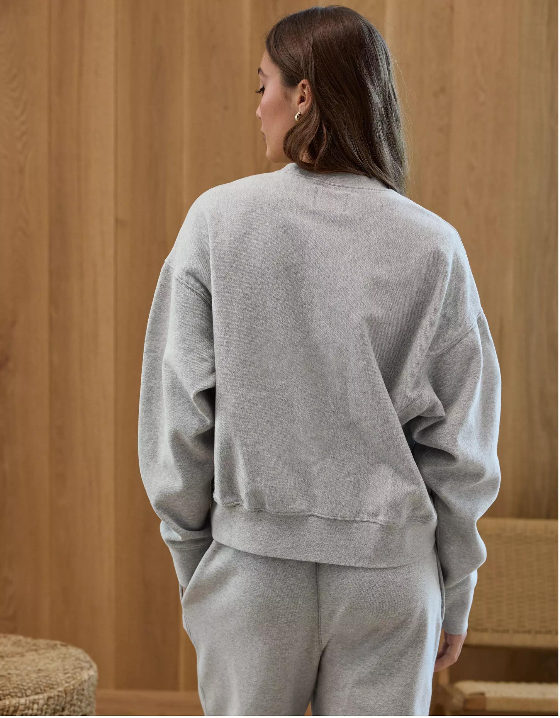 AE77 Premium Fleece Cropped Crew Neck Sweatshirt Product Image