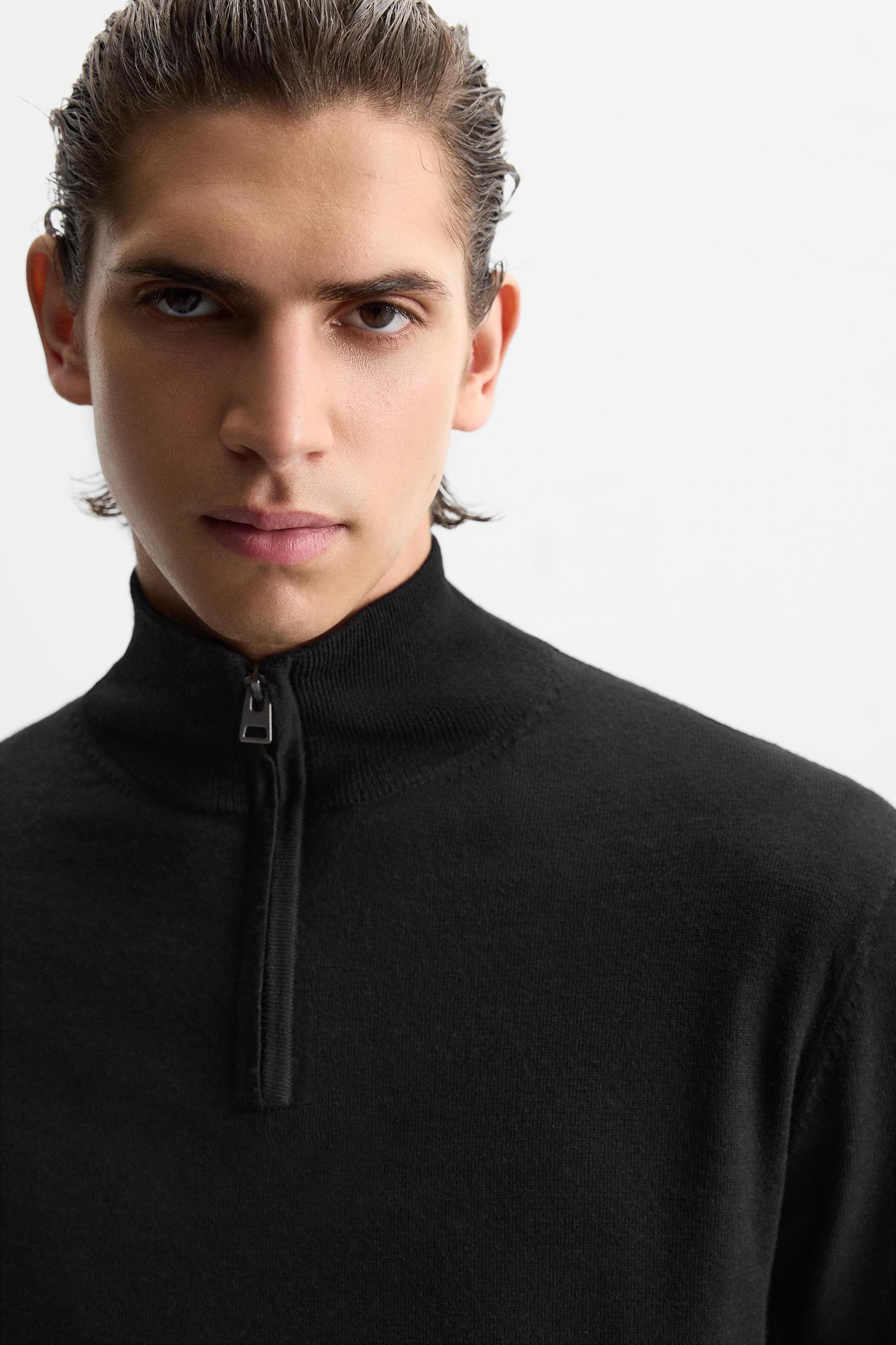 100% WOOL QUARTER ZIP SWEATER Product Image