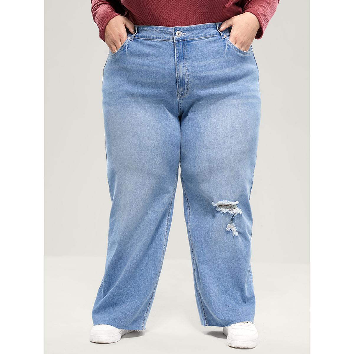 Plus Size Boyfriend Wide Leg Slightly Stretchy High Rise Light Wash Jeans Women LightBlue Casual Plain Low stretch Pocket Jeans BloomChic 30/6X Product Image