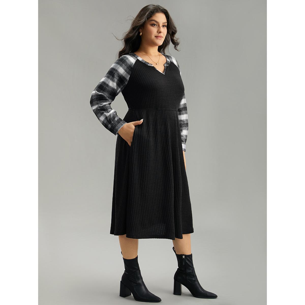 Plus Size Rib Knit Plaid Patchwork Pocket Notched Dress Black Women Casual Patchwork Notched collar Long Sleeve Curvy Midi Dress BloomChic 12/L Product Image