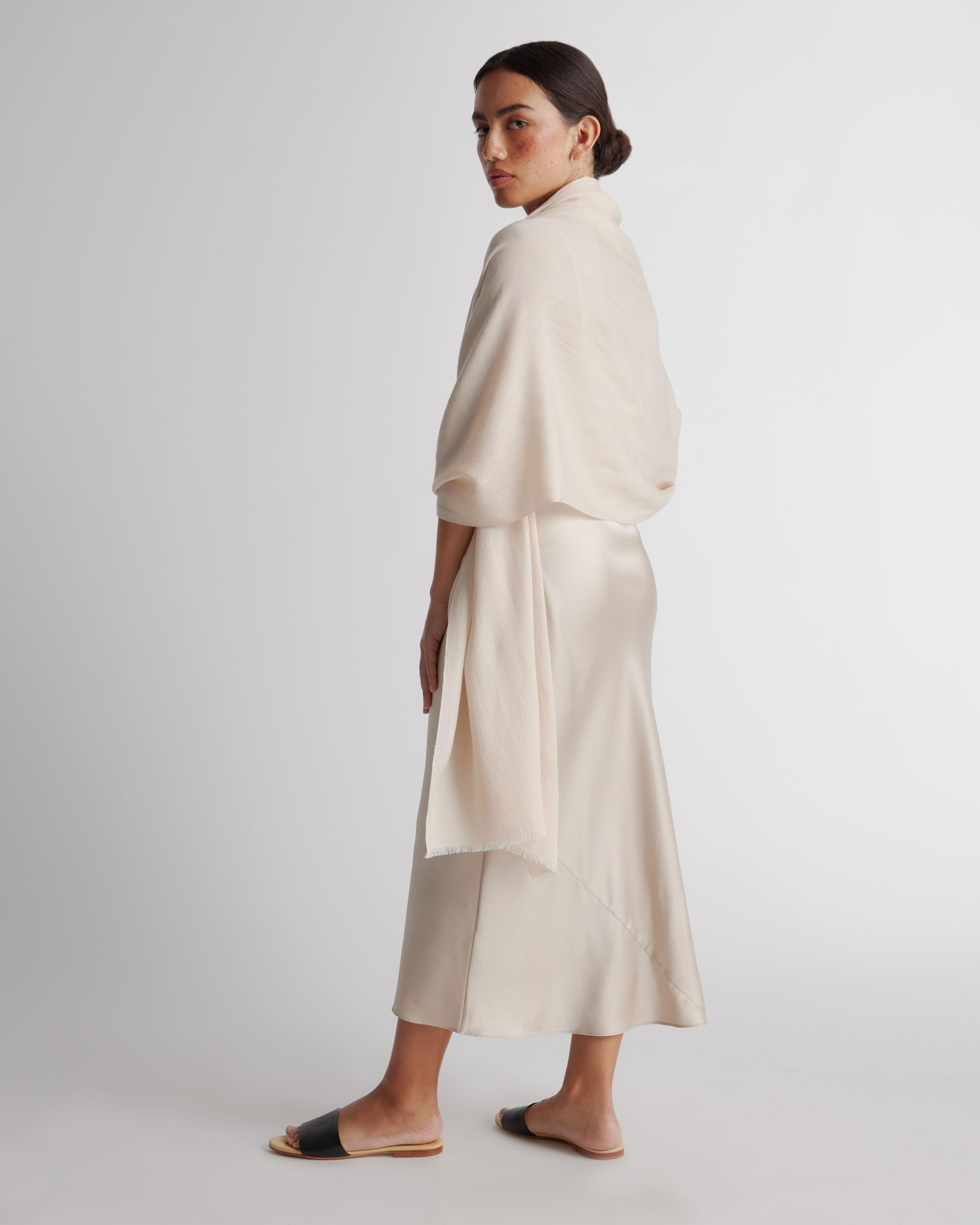 Quince | Women's Featherweight Cashmere Silk Frayed Edge Scarf Product Image