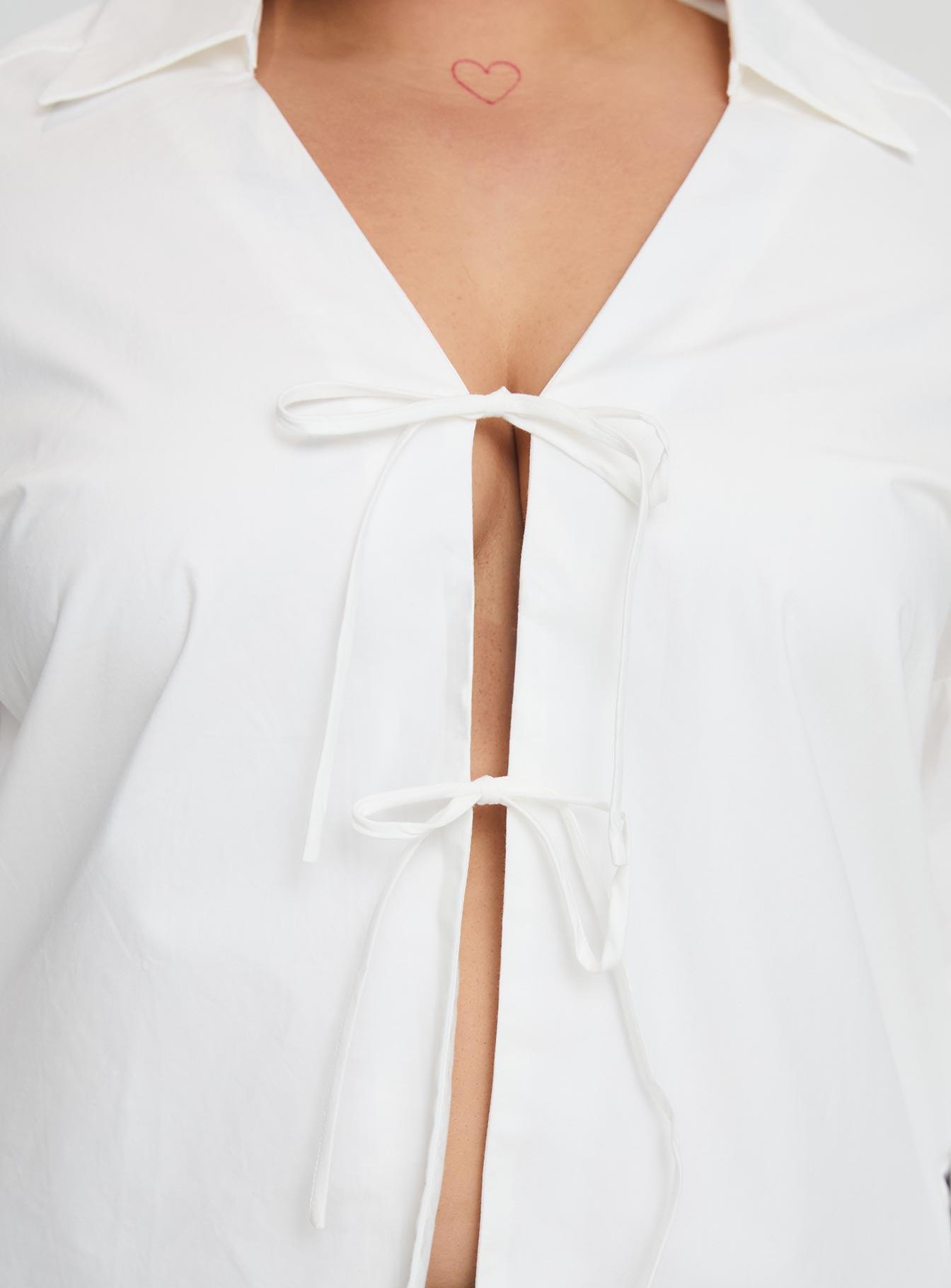 Rinon Long Sleeve Top White Curve Product Image