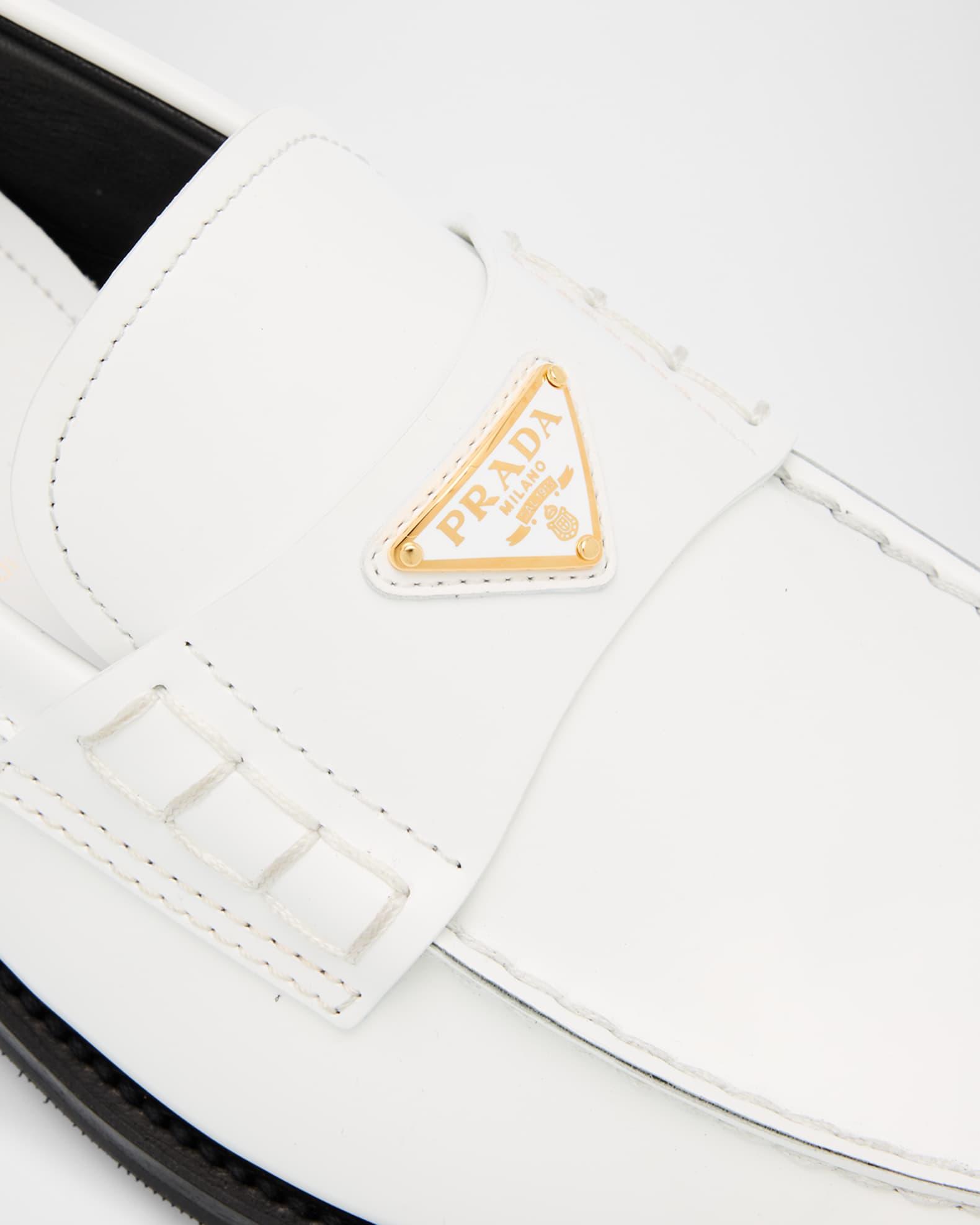 Men's Brushed Leather Split-Toe Loafers Product Image