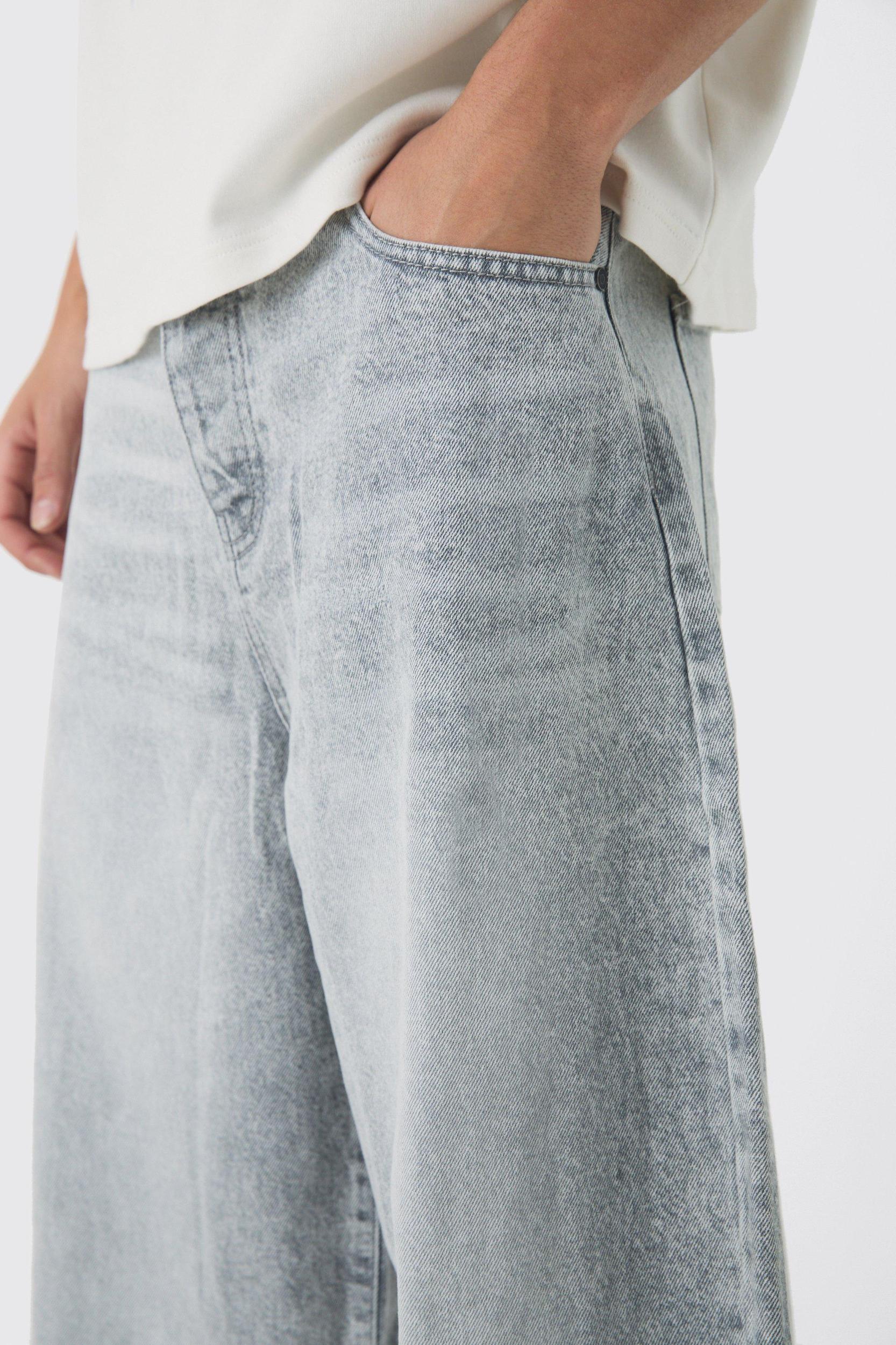 Parachute Baggy Washed Jeans | boohooMAN USA Product Image