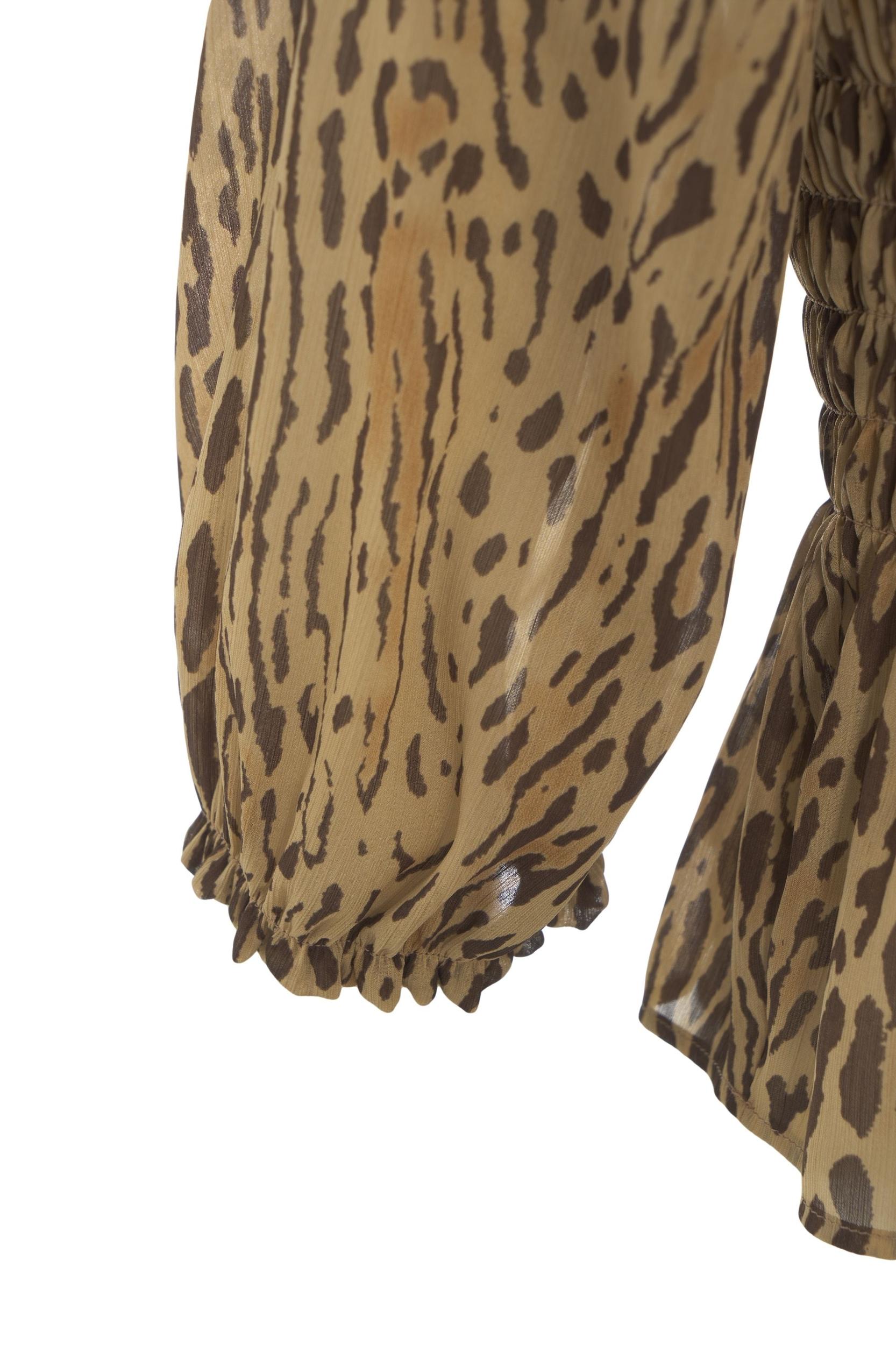 Top with animal print Product Image