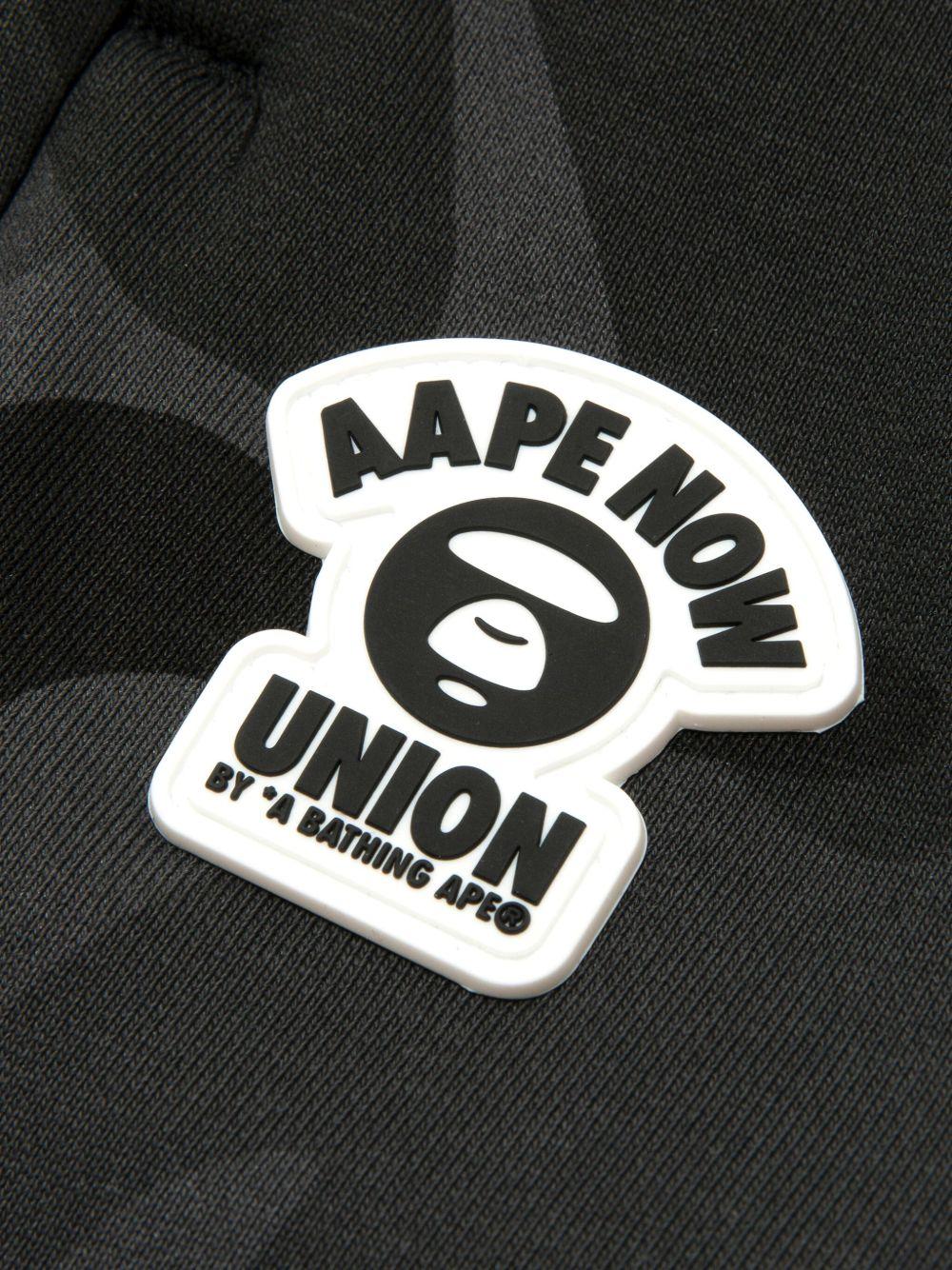 camouflage-pattern shorts Product Image