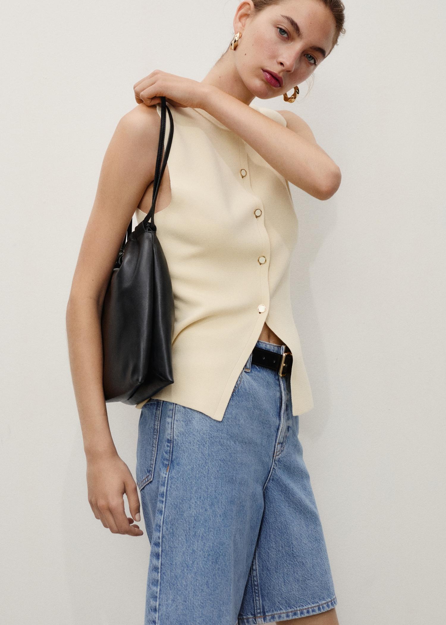 High-waist straight-fit denim shorts - Women | MANGO USA Product Image