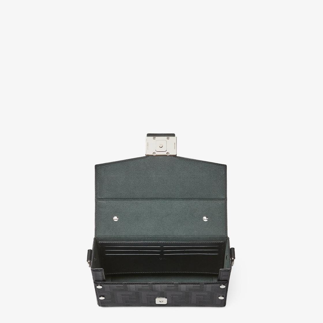 Soft Trunk BaguetteBlack leather bag Product Image