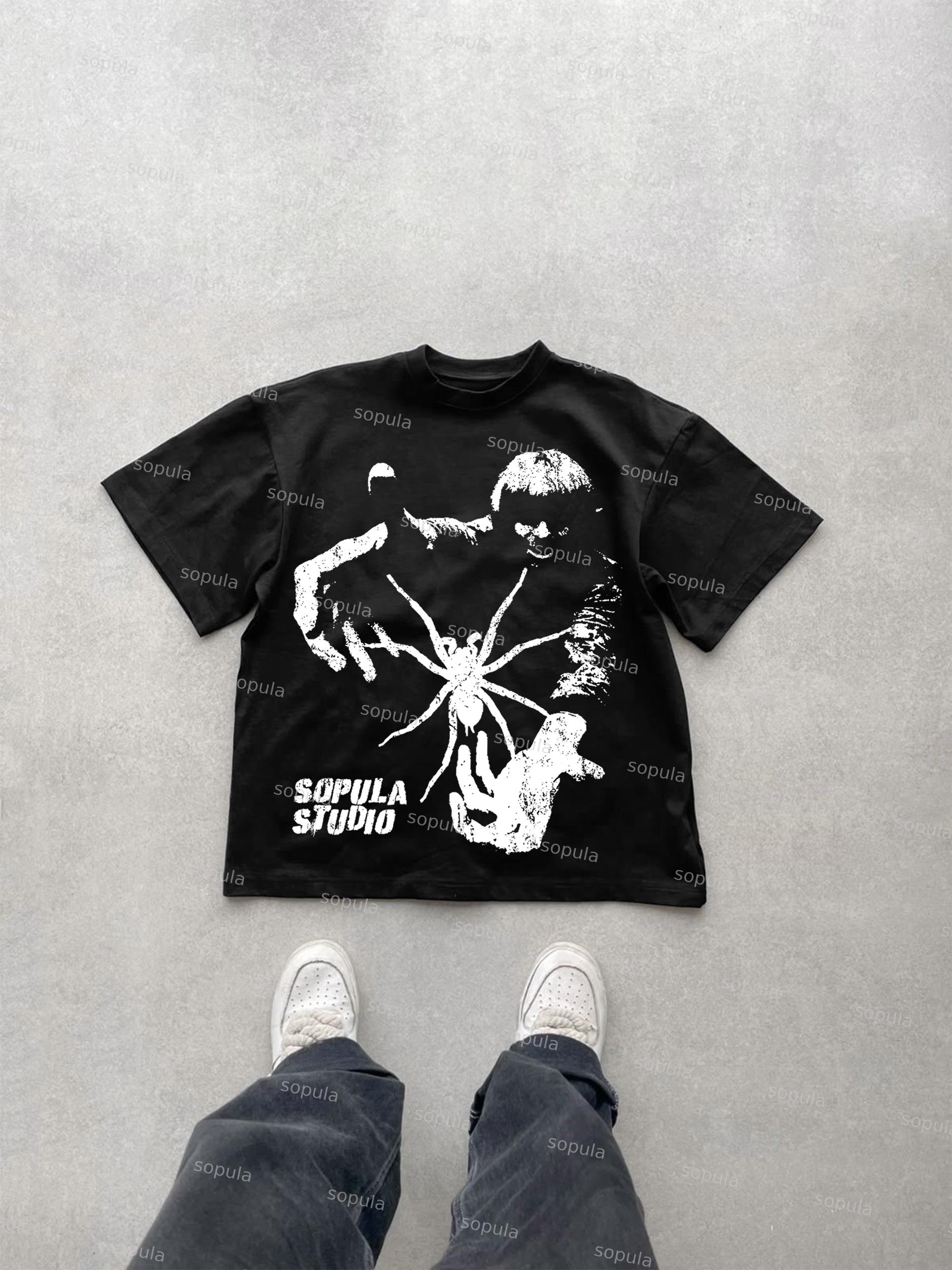 Abstract Humanoid Spider Graphic Cotton T-shirt Product Image