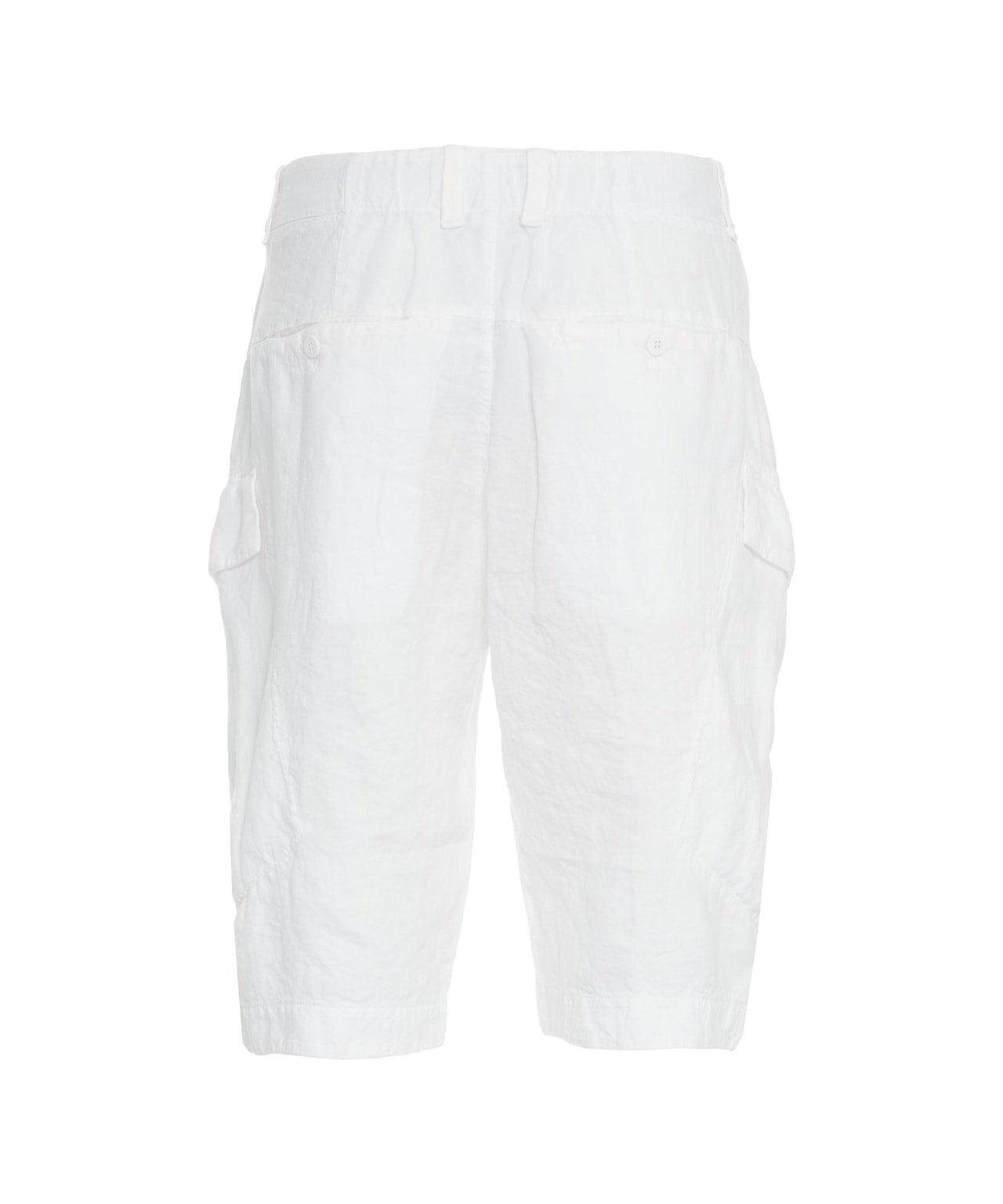 Cargo shorts in linen Product Image