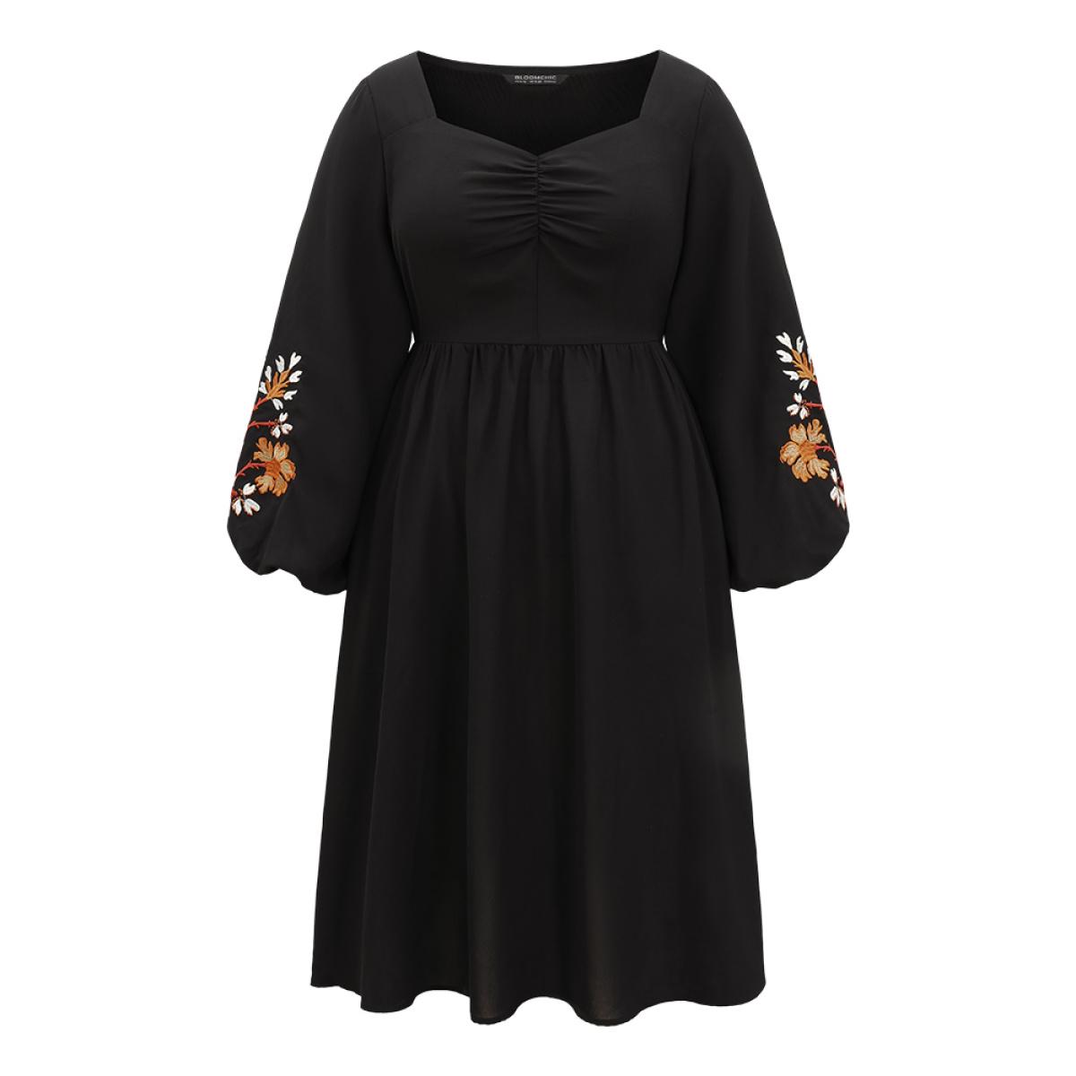 Plus Size Floral Embroidered Ruched Square Neck Dress Black Women Vacation Elastic cuffs Square Neck Long Sleeve Curvy Midi Dress BloomChic 30/6X Product Image