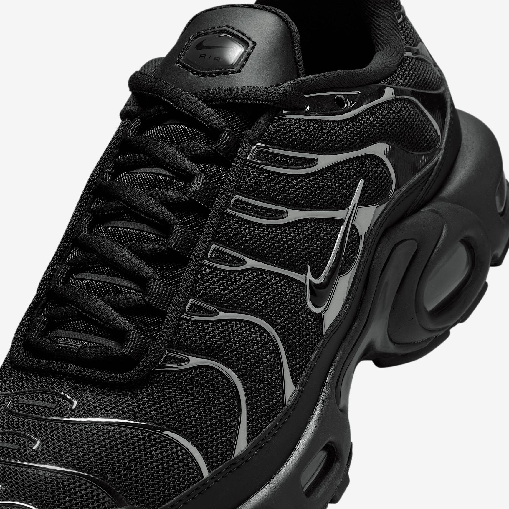 Nike Air Max Plus SE Women's Shoes Product Image