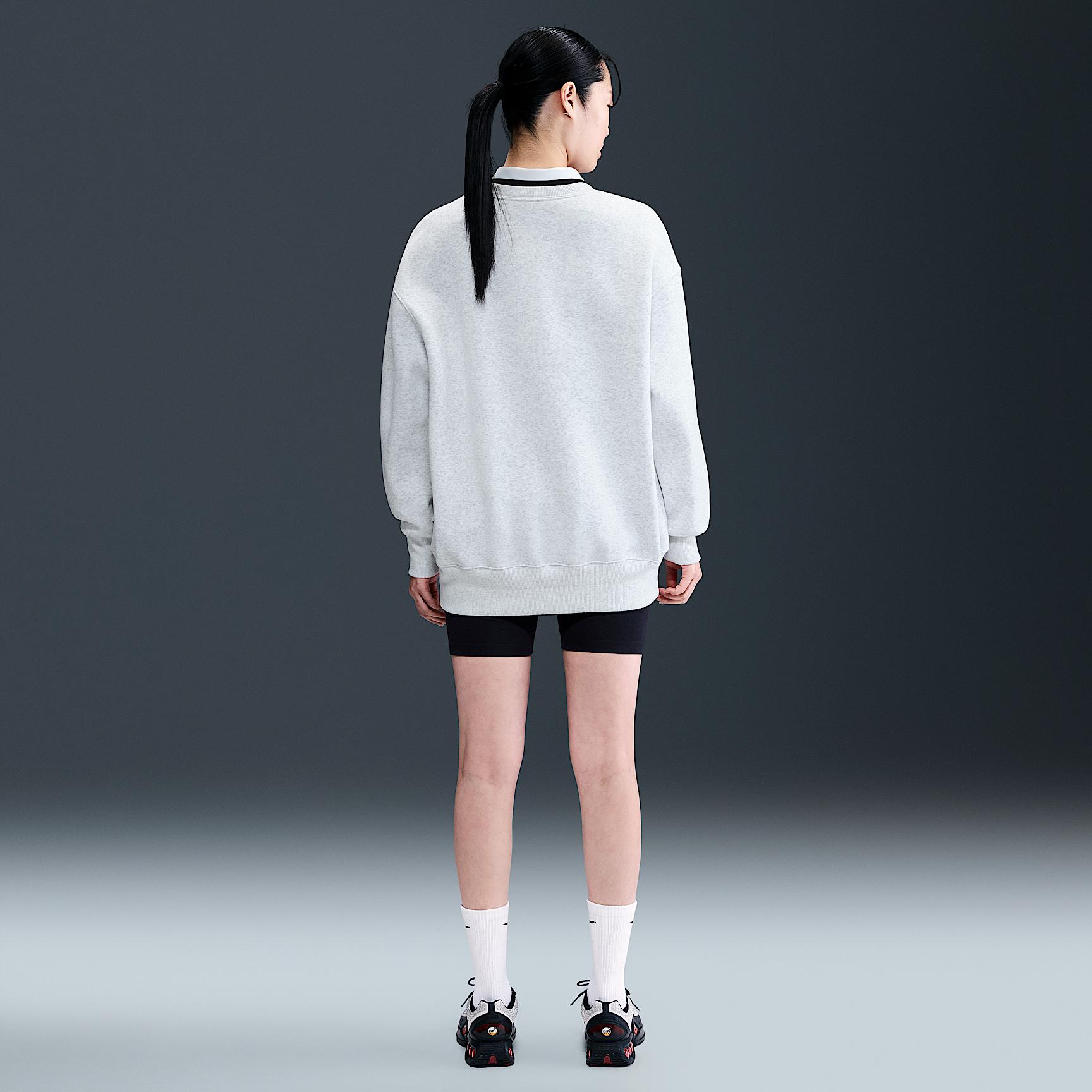 USA Phoenix Fleece Nike Women's Soccer Oversized Crew-Neck Sweatshirt Product Image