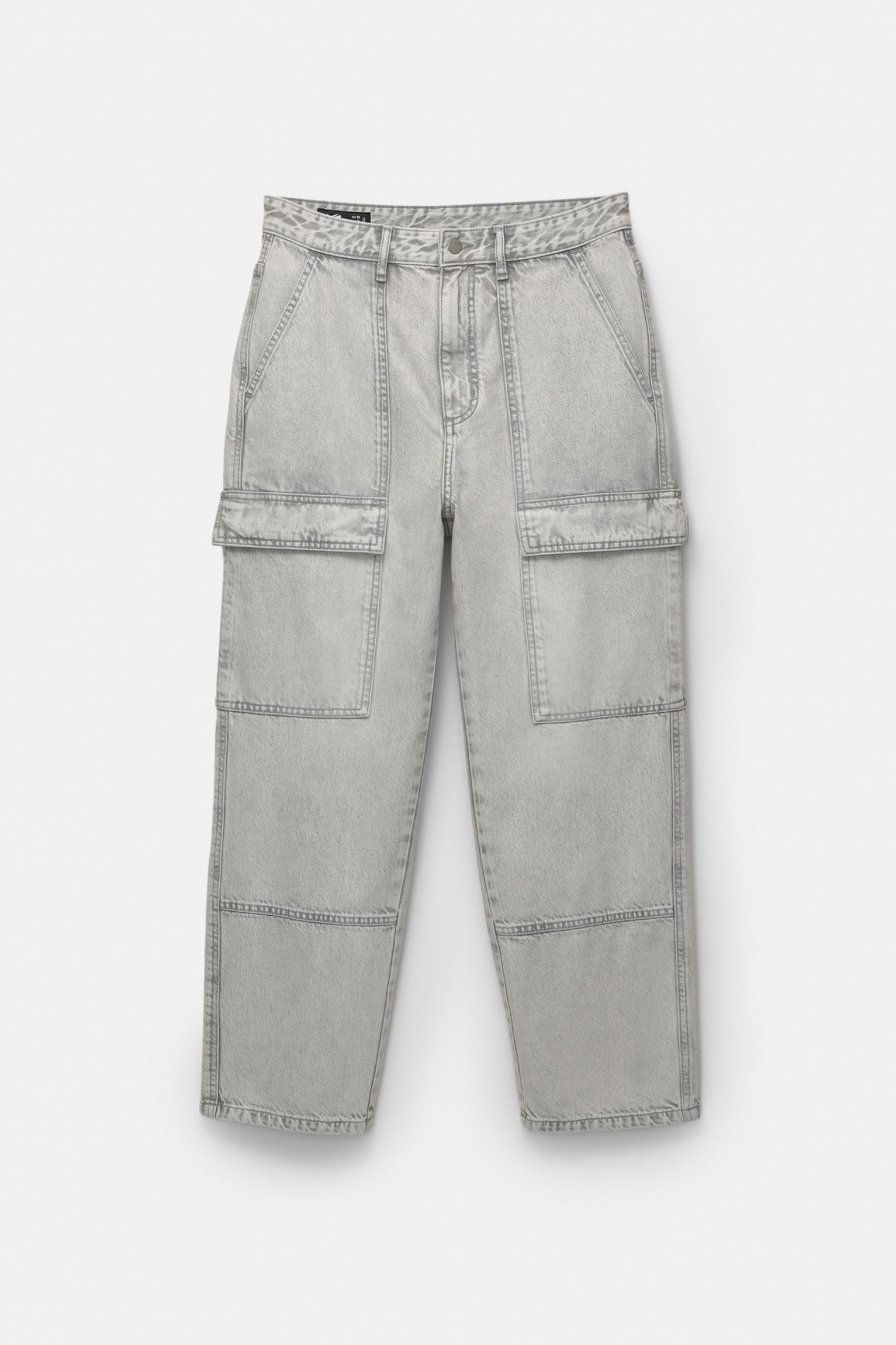 Baggy cargo jeans Product Image