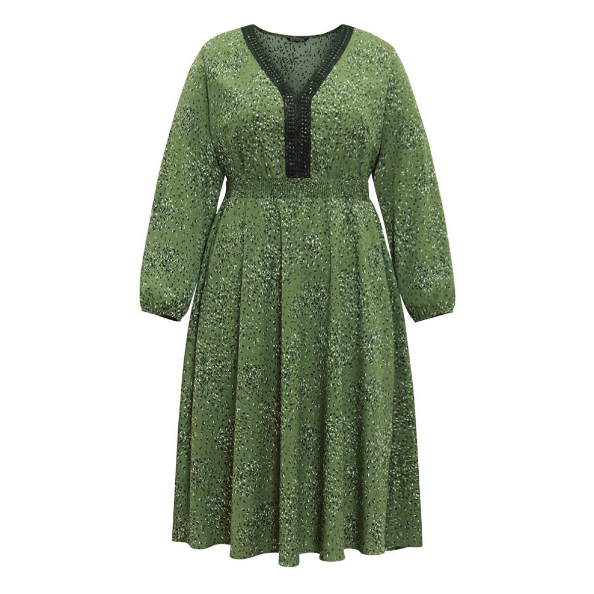 Plus Size Allover Print Shirred Pocket Contrast Trim Dress ArmyGreen Women Elegant Elastic cuffs V-neck Long Sleeve Curvy Midi Dress BloomChic 10/M Product Image